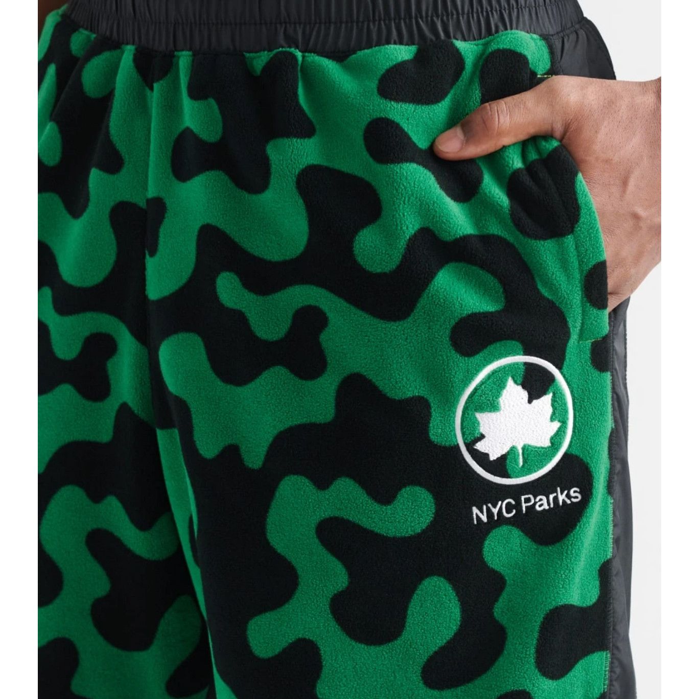 Nike NIKE SPORTSWEAR N.Y.C Parks Fleece Pant Size US 36 / EU 52 - 6 Thumbnail