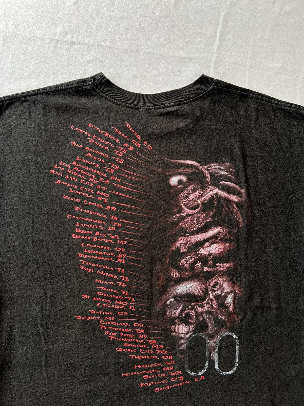 Band Tees Vintage 2000s Disturbed Band Black Tee (System of a Down) Size US XL / EU 56 / 4 - 14 Thumbnail