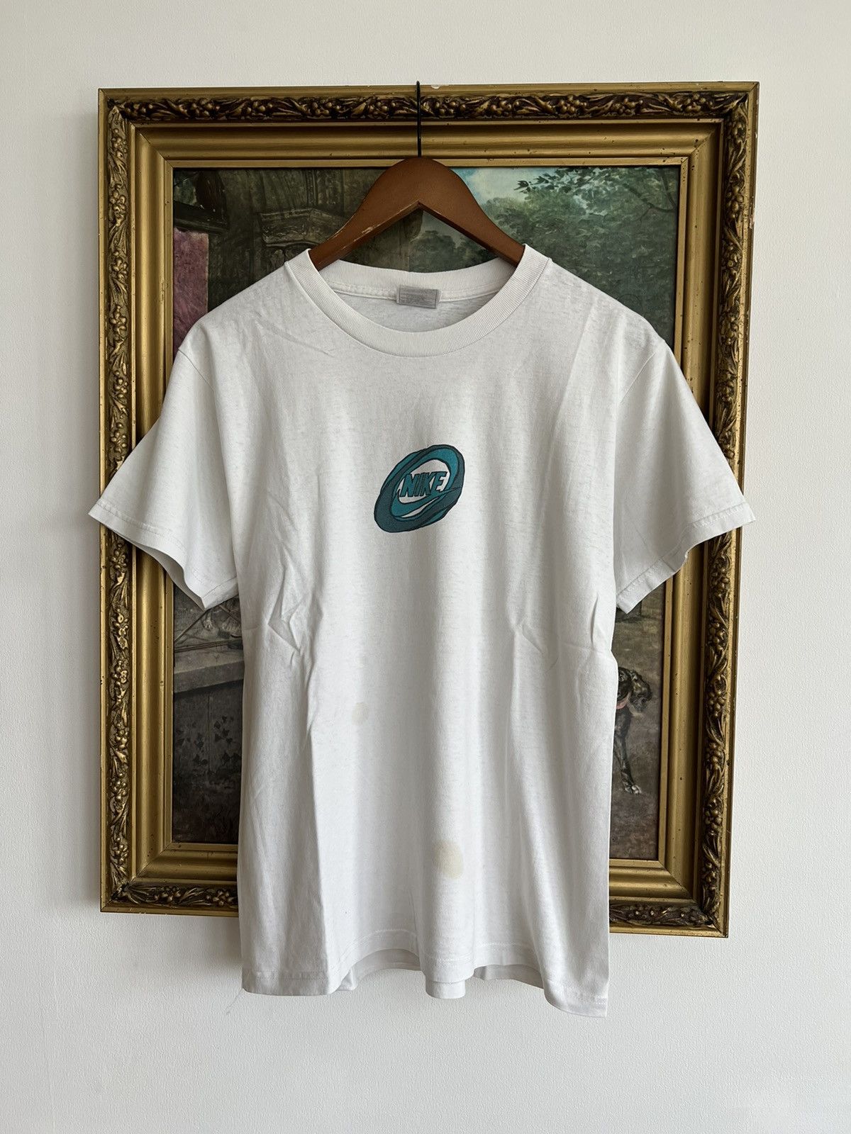 Nike Vintage 90s Nike The Universal Language of Sports White Tee Size US S / EU 44-46 / 1 - 2 Thumbnail