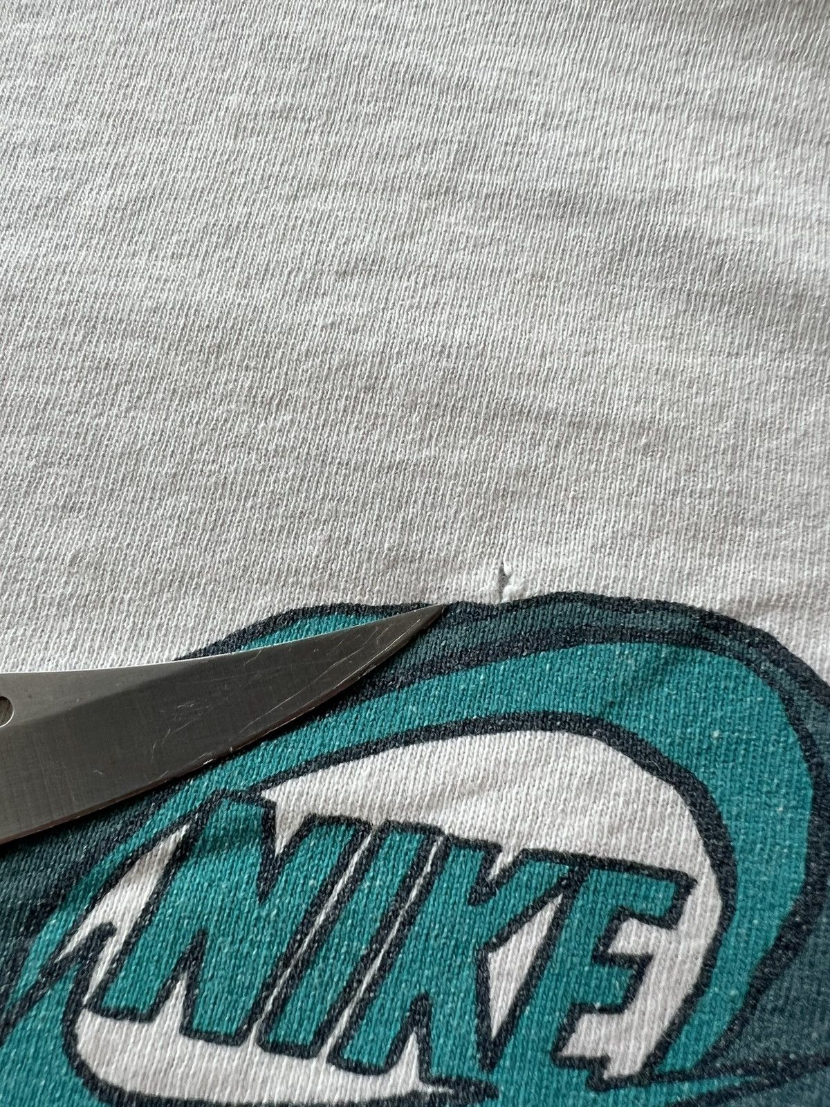 Nike Vintage 90s Nike The Universal Language of Sports White Tee Size US S / EU 44-46 / 1 - 6 Thumbnail
