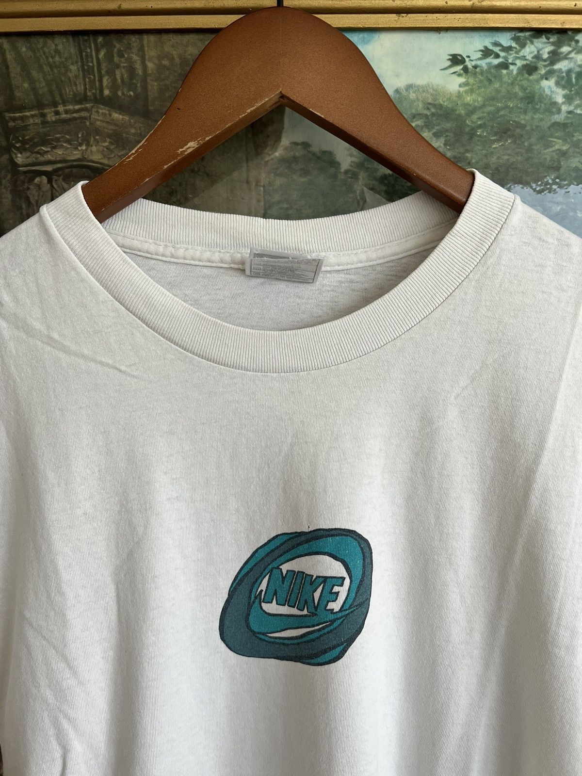 Nike Vintage 90s Nike The Universal Language of Sports White Tee Size US S / EU 44-46 / 1 - 3 Thumbnail