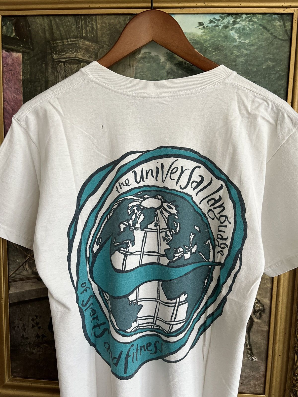 Nike Vintage 90s Nike The Universal Language of Sports White Tee Size US S / EU 44-46 / 1 - 17 Thumbnail