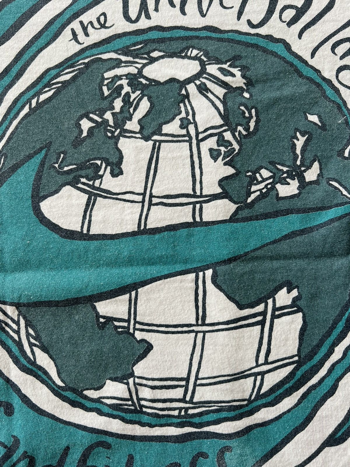 Nike Vintage 90s Nike The Universal Language of Sports White Tee Size US S / EU 44-46 / 1 - 19 Thumbnail