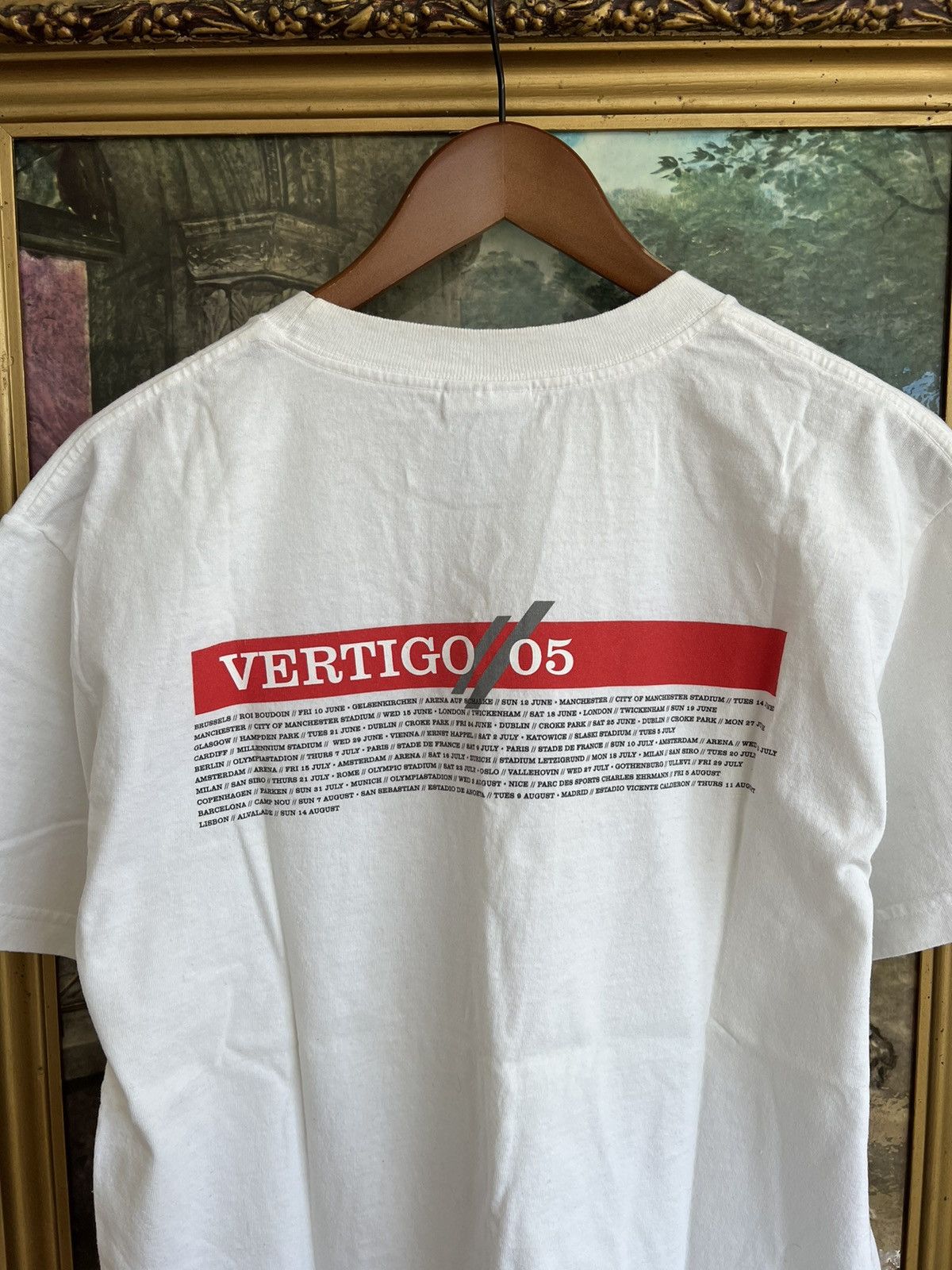 Band Tees Vintage 2005 U2 Vertigo White Tee (Pink Floyd Green Day) Size US M / EU 48-50 / 2 - 4 Thumbnail
