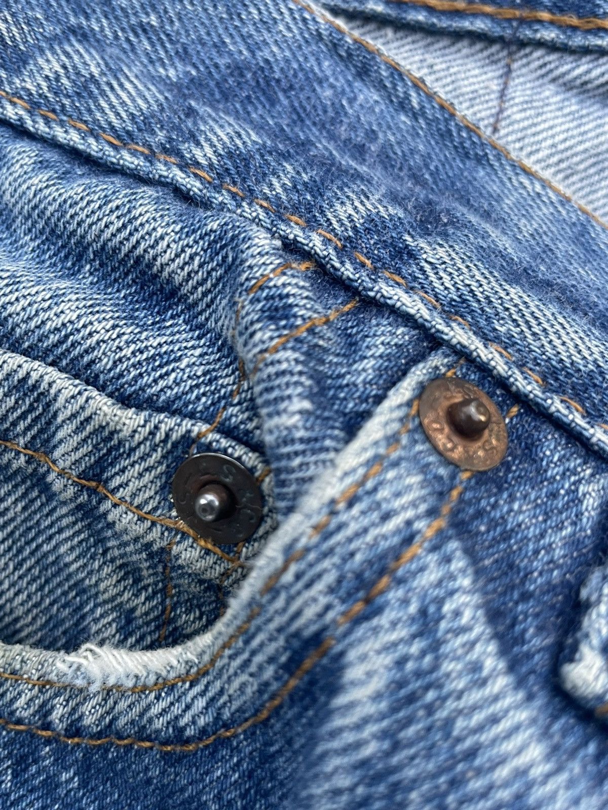 Levi's Vintage Levi’s 501 e 1987 Usa Aging Stone Wash Denim Size US 36 / EU 52 - 14 Thumbnail