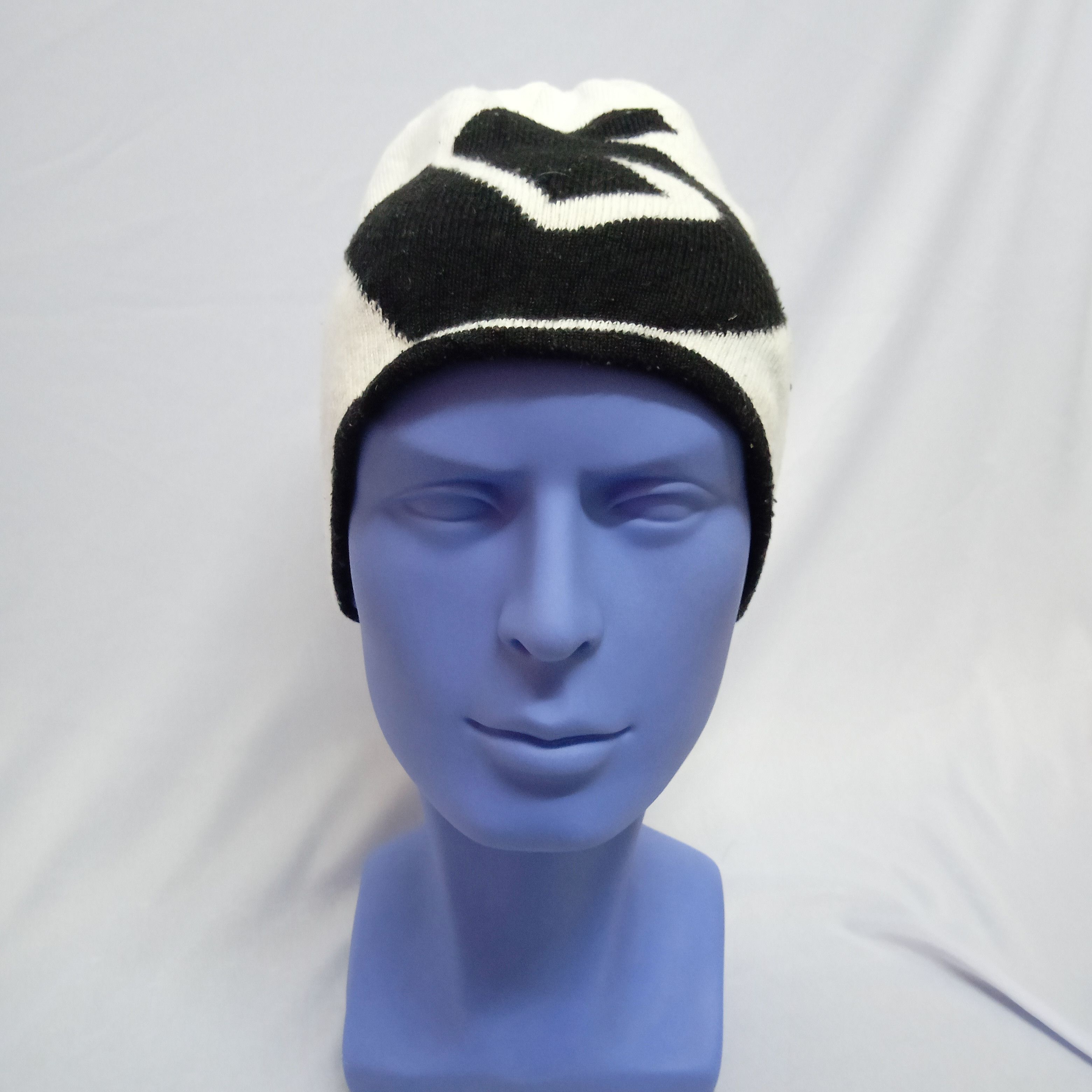 Burton 💥BEST OFFER💥 BURTON REVERSIBLE BEANIE Size ONE SIZE - 8 Thumbnail