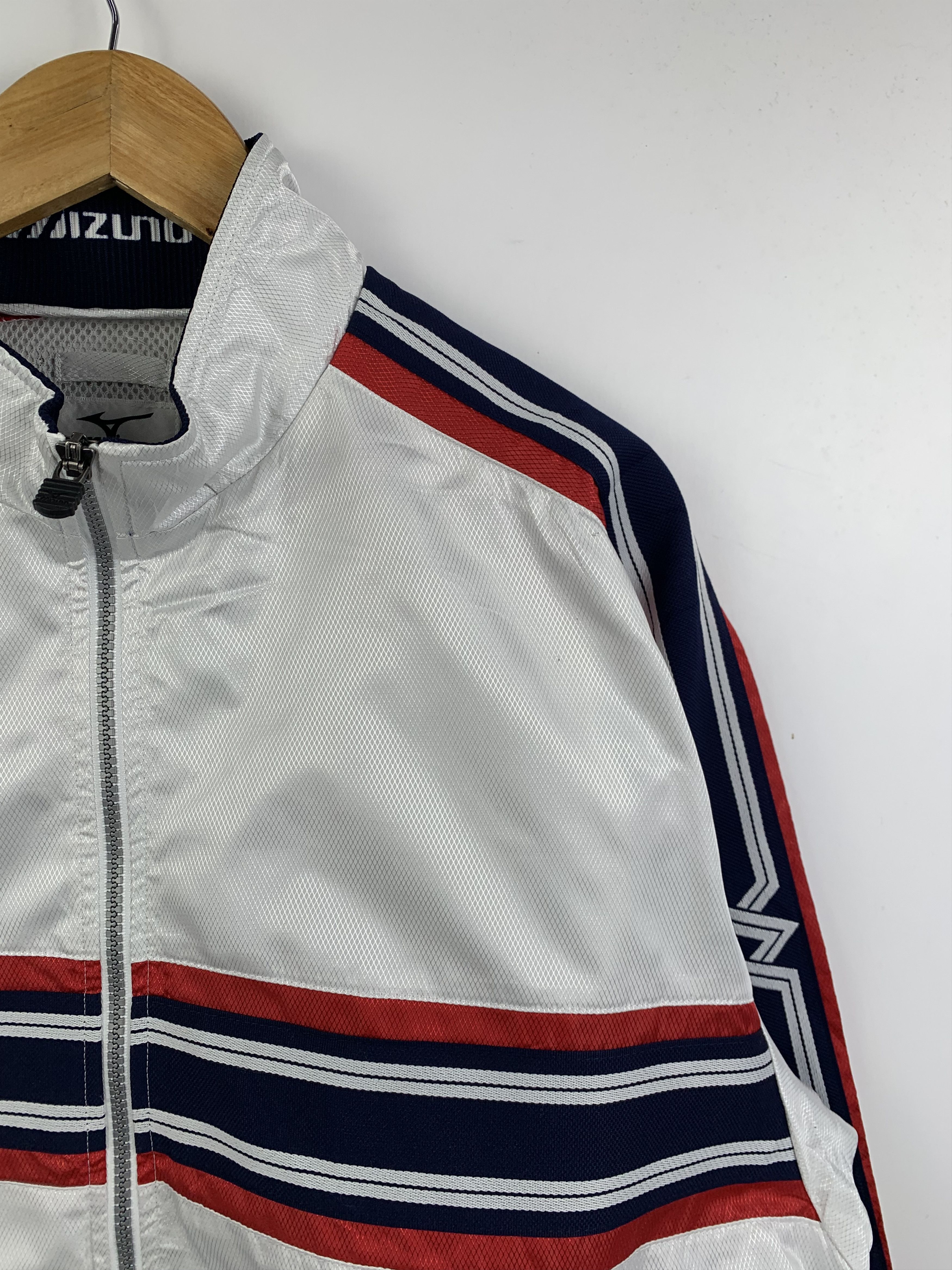 Mizuno Vintage MIZUNO S Tokyo Zip Up Sportwear Light Jacket Size US L / EU 52-54 / 3 - 4 Thumbnail