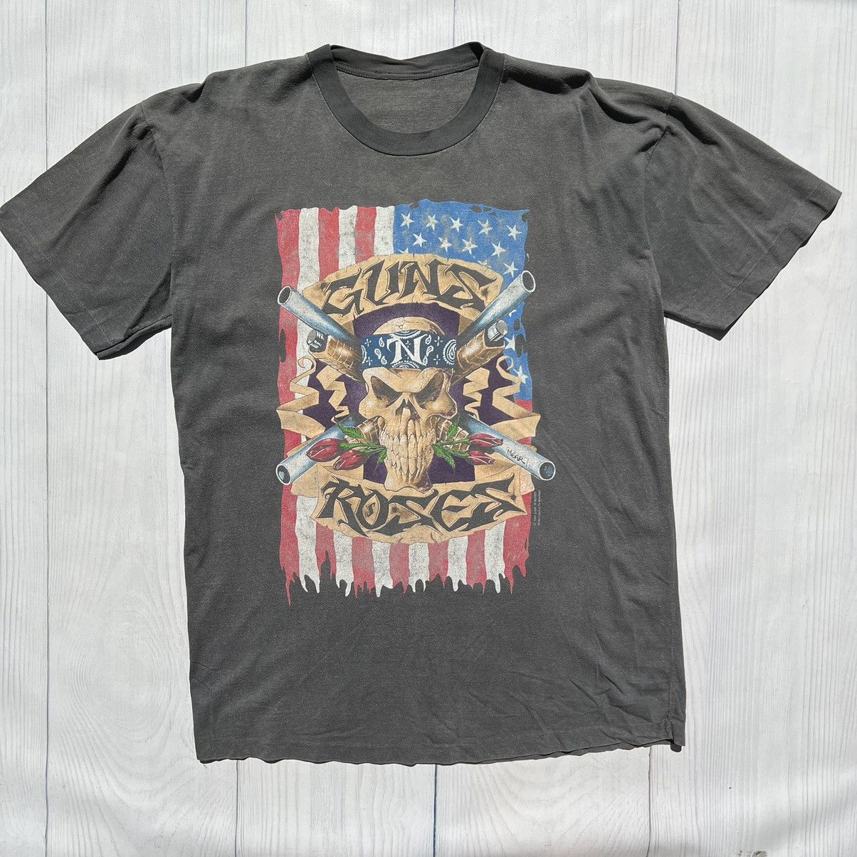 Band Tees Guns N' Roses 1991 Vintage T-shirt Size US M / EU 48-50 / 2 - 1 Thumbnail