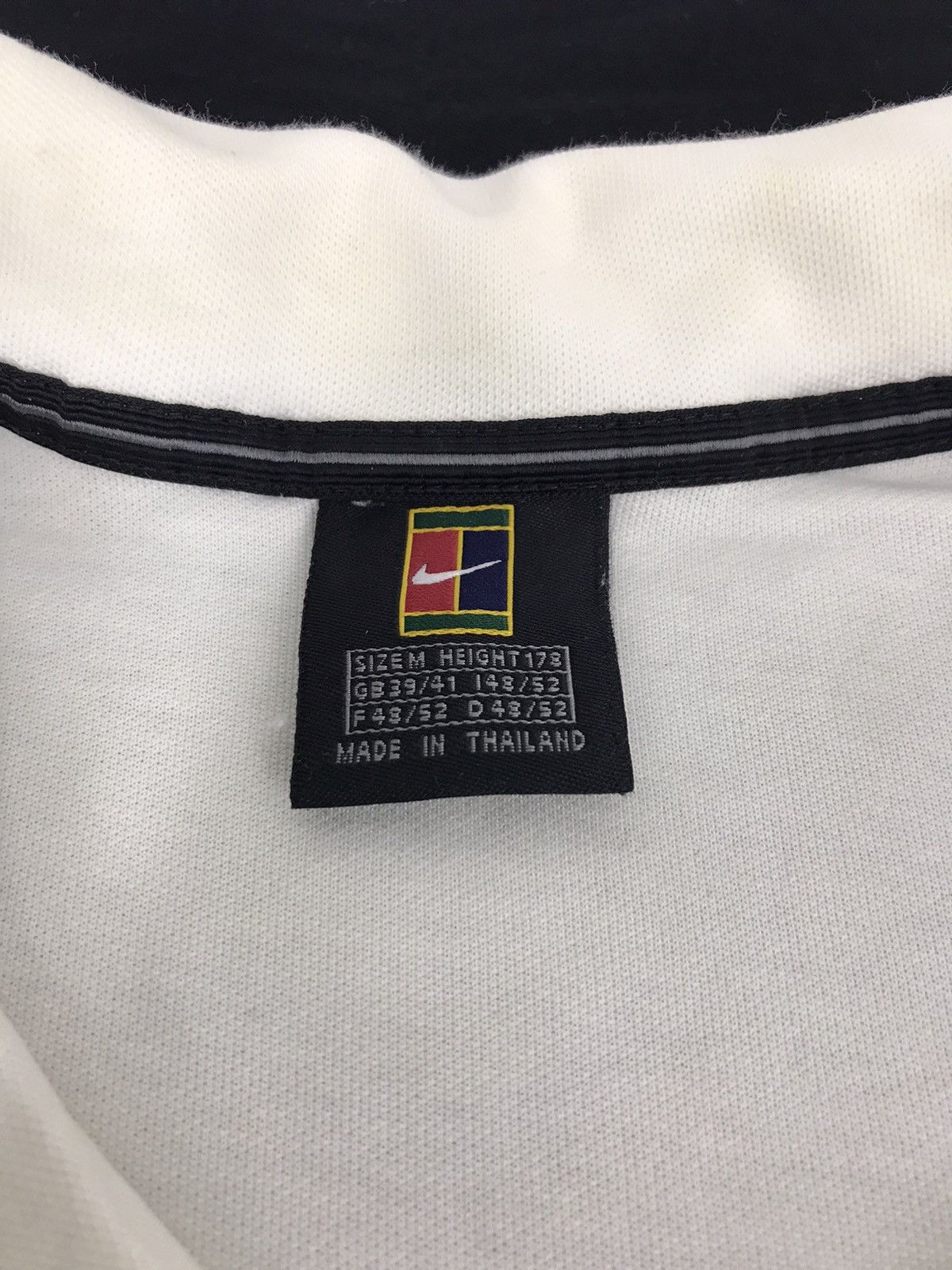 Nike Nike Polo Tee Tshirt Plain Design Modern Classic Fashion Size US L / EU 52-54 / 3 - 3 Thumbnail