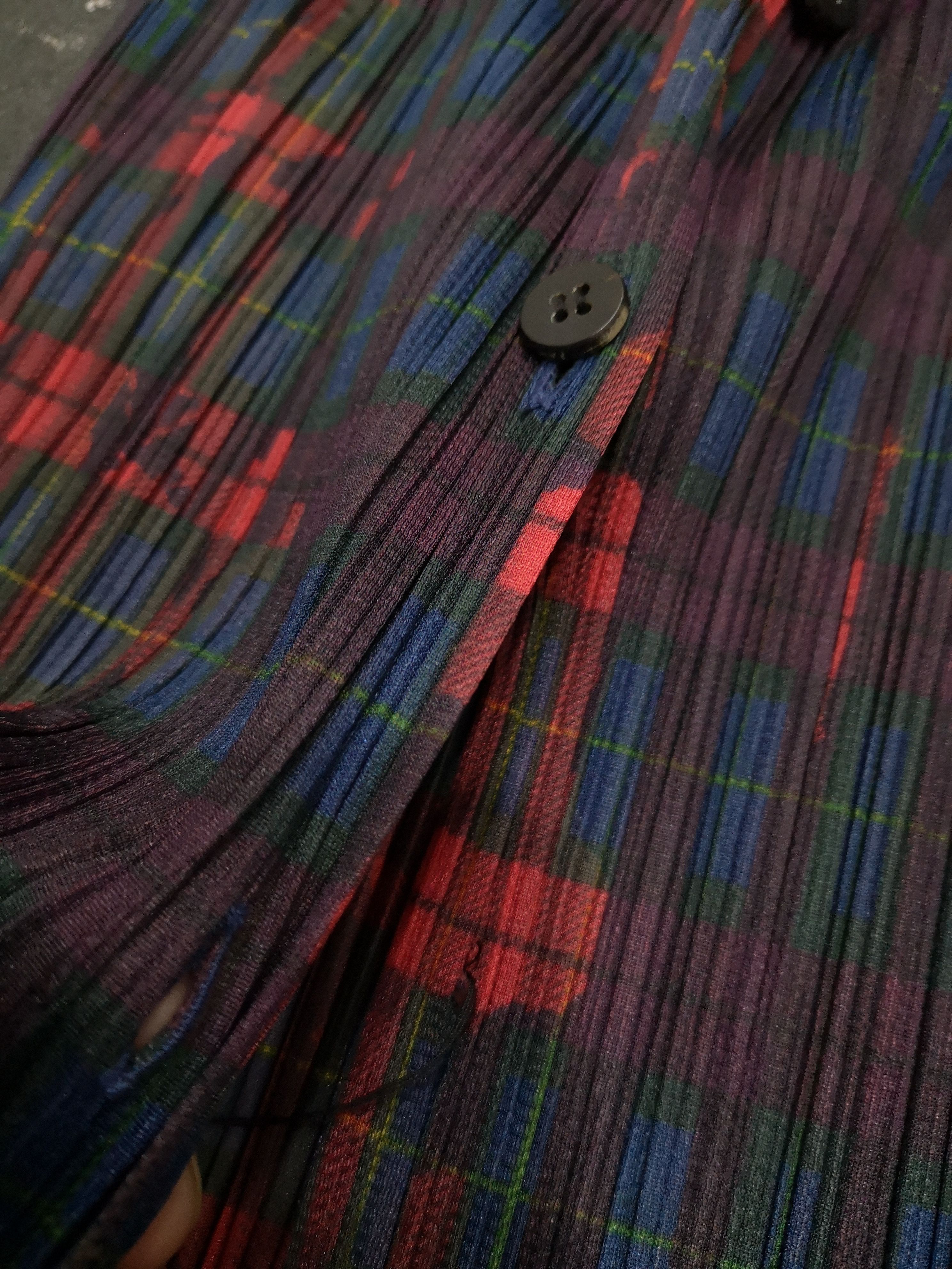 Issey Miyake × Pleats Please Issey Miyake Pleats Please Issey Miyake Button Up Stretchable Shirt Size M / US 6-8 / IT 42-44 - 9 Thumbnail