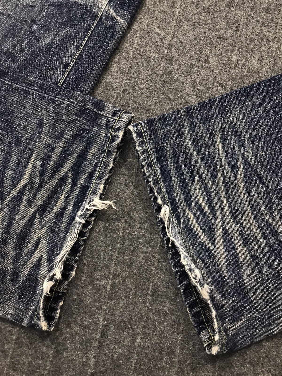 Japanese Brand × Vintage Vintage Rubber Soul Distressed Denim Jeans Style Size US 37 - 19 Thumbnail
