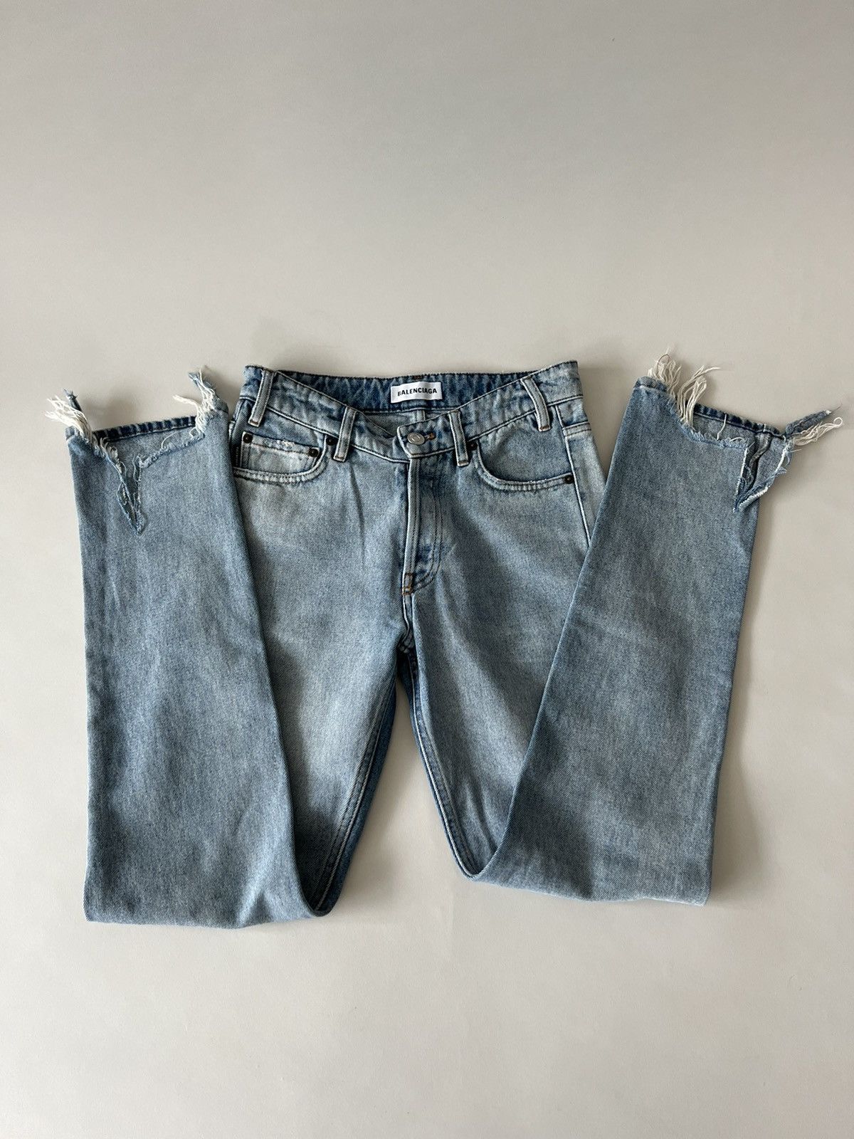 Balenciaga Balenciaga Distressed Jeans Size 26" / US 2 / IT 38 - 6 Thumbnail