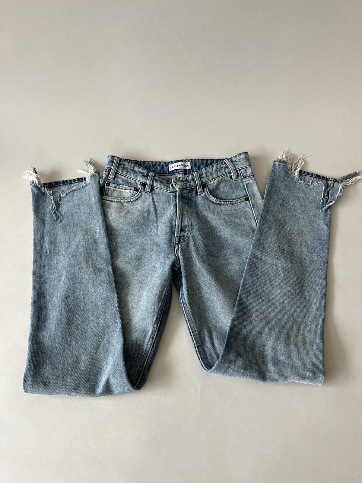 Balenciaga Balenciaga Distressed Jeans Size 26" / US 2 / IT 38 - 3 Thumbnail