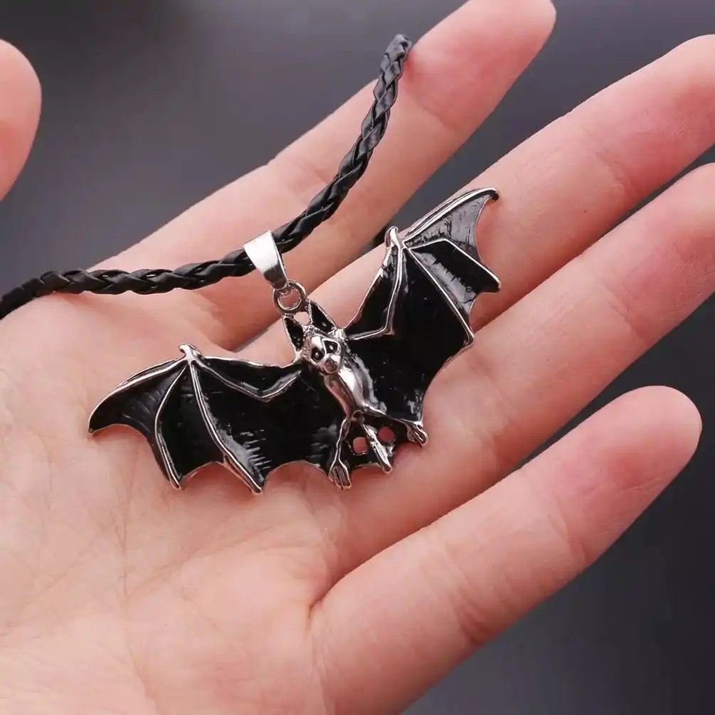 Jewelry Leather Chain Vampire Bat Gothic Bat Pendant Necklace Size ONE SIZE - 2 Thumbnail