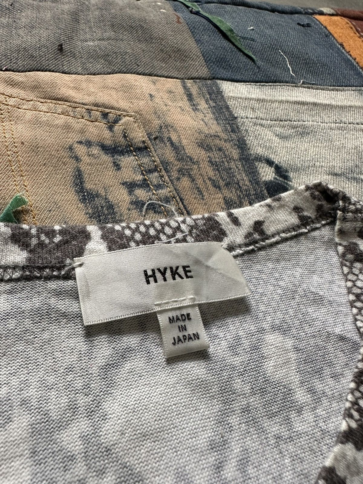 HYKE × Japanese Brand Hyke Japan Fullprint Snakeskin Boxy Tshirt Size M / US 6-8 / IT 42-44 - 7 Thumbnail