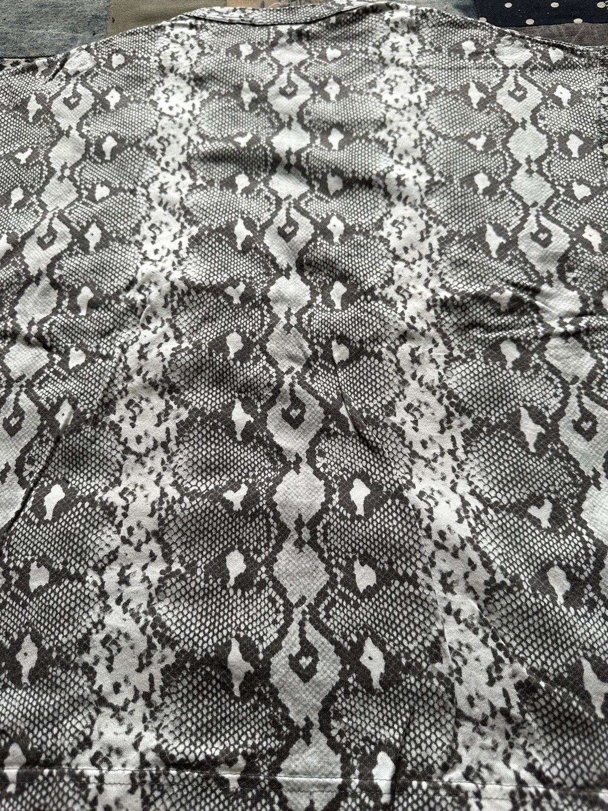 HYKE × Japanese Brand Hyke Japan Fullprint Snakeskin Boxy Tshirt Size M / US 6-8 / IT 42-44 - 14 Thumbnail