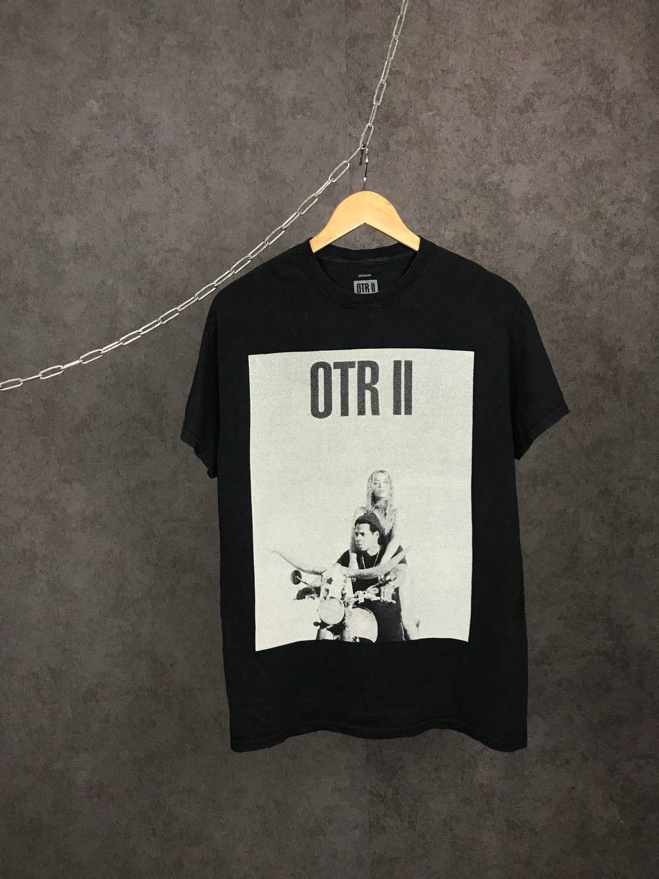 Band Tees OTR II Jay Z x Beyoncé band tour tee Size US M / EU 48-50 / 2 - 1 Thumbnail