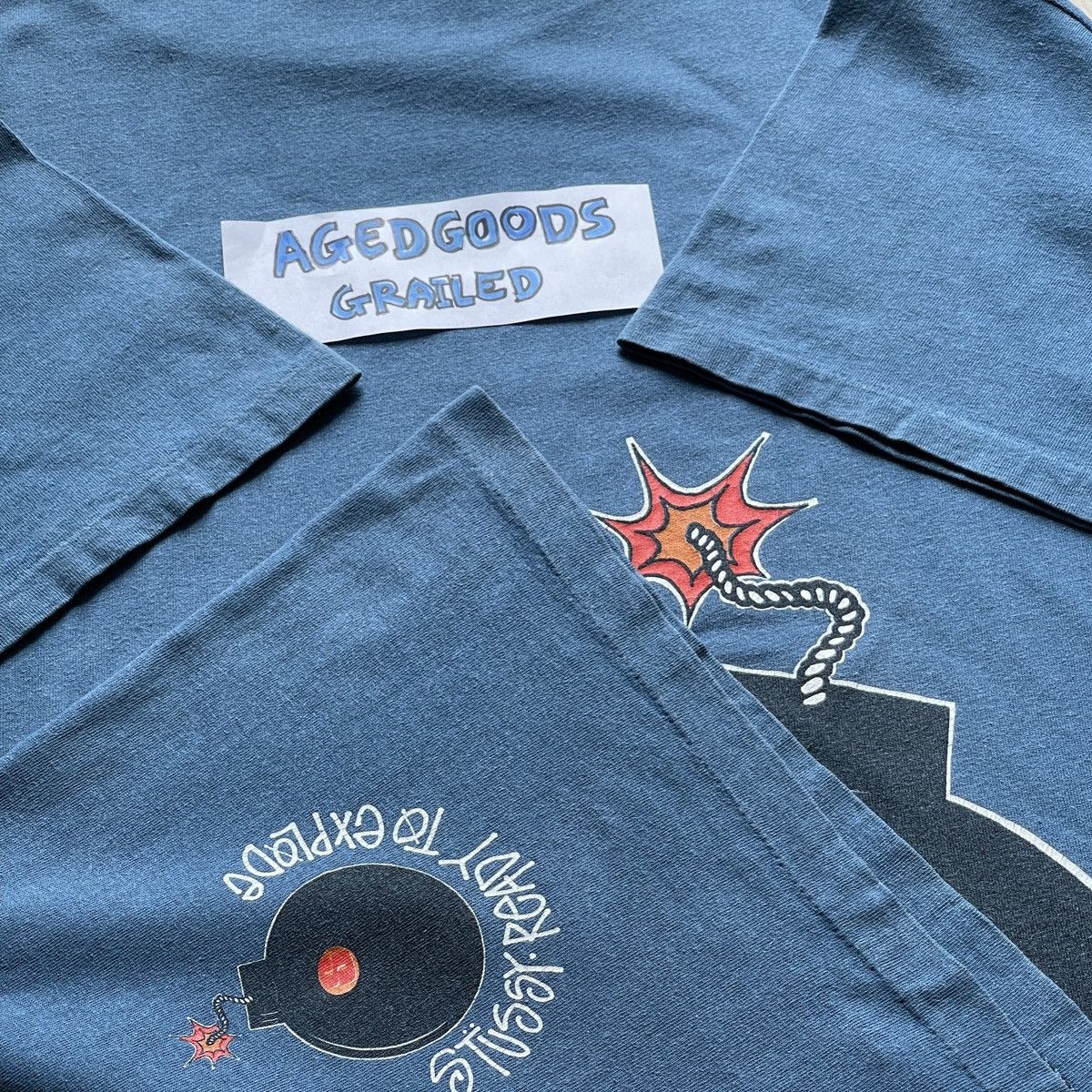 Stussy × Vintage Vintage Stussy Og Bomb Ready to Explode shirt 90s tee usa Size US L / EU 52-54 / 3 - 12 Thumbnail
