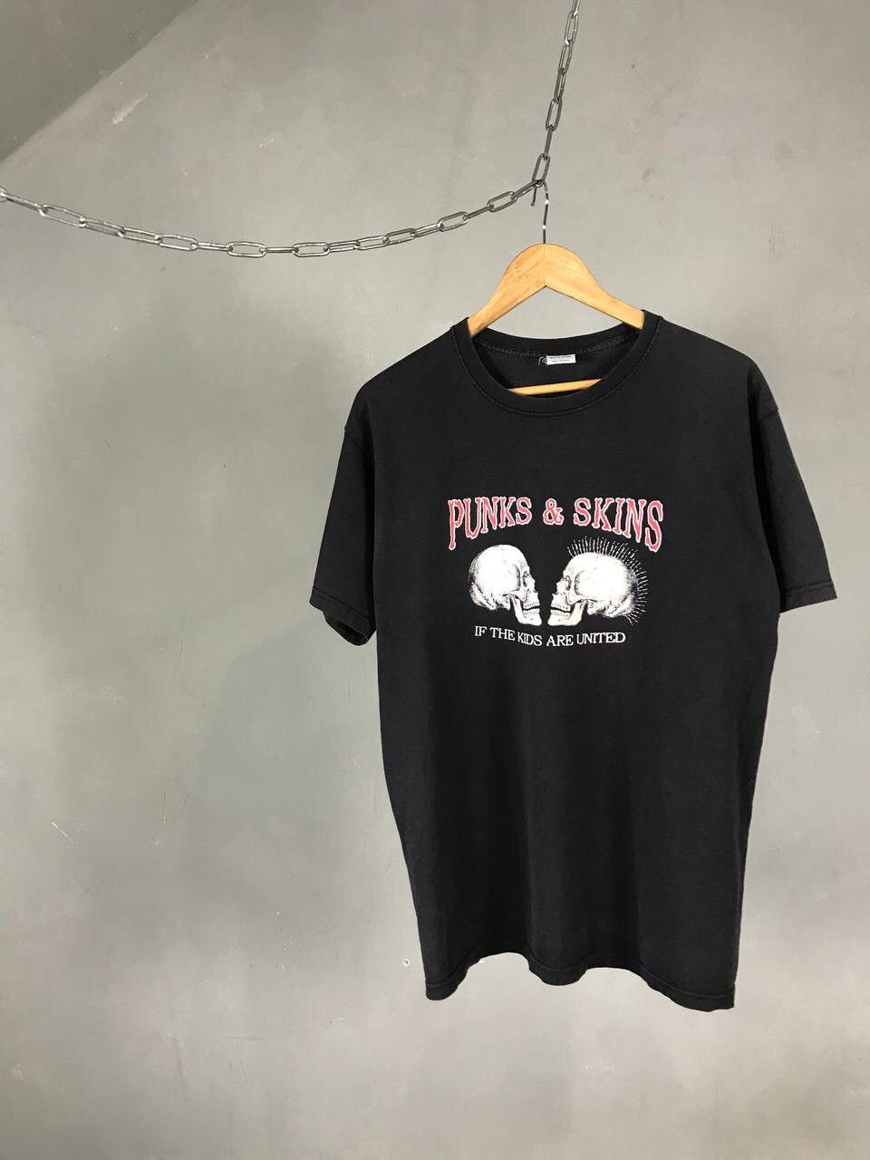 Band Tees Punks & Skins vintage rock skulls tee Size US L / EU 52-54 / 3 - 1 Thumbnail
