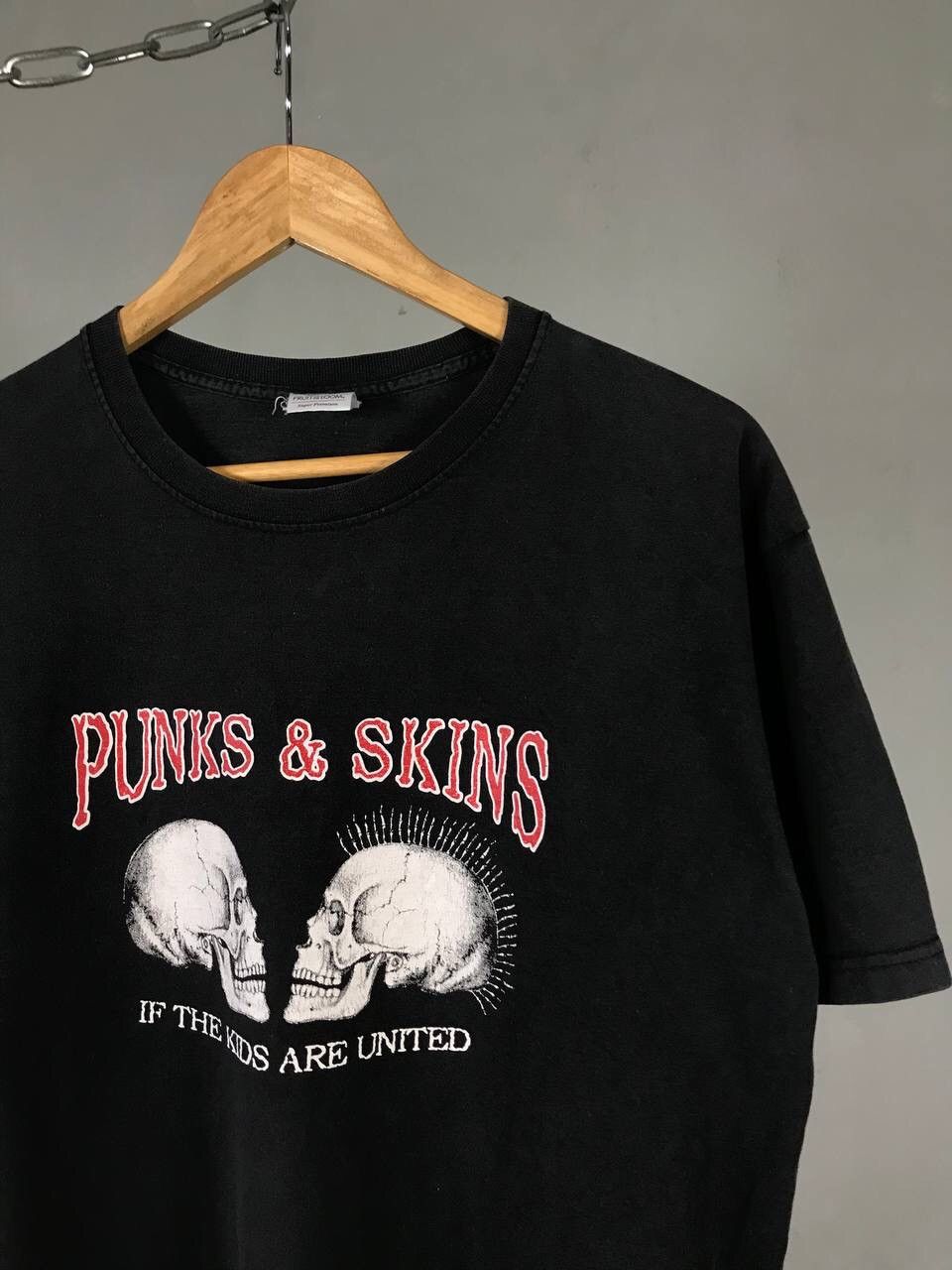 Band Tees Punks & Skins vintage rock skulls tee Size US L / EU 52-54 / 3 - 2 Thumbnail