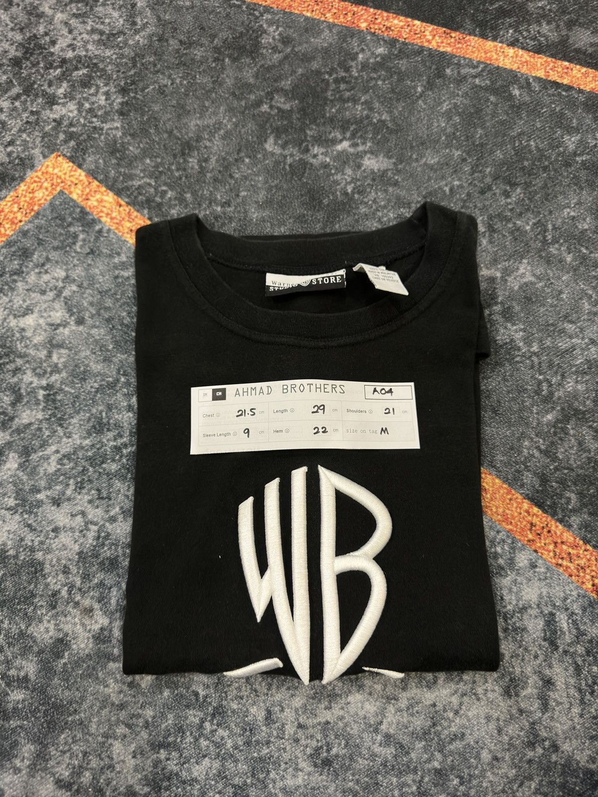 Warner Bros Vintage 90s Warner Bros Embroidery Logo Tshirt A04 Size US S / EU 44-46 / 1 - 10 Thumbnail