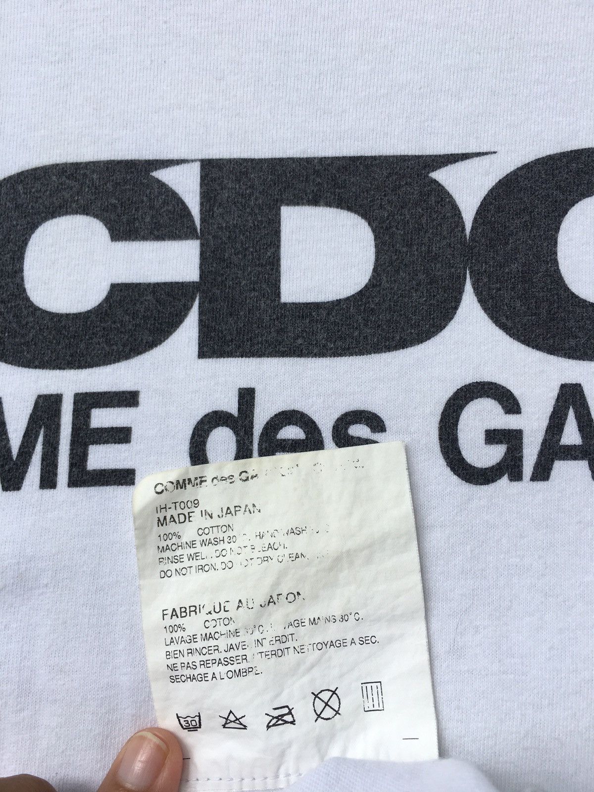 Comme des Garcons Rare Comme Des Garcons CDG Big Spellout Tshirt Size US S / EU 44-46 / 1 - 12 Thumbnail