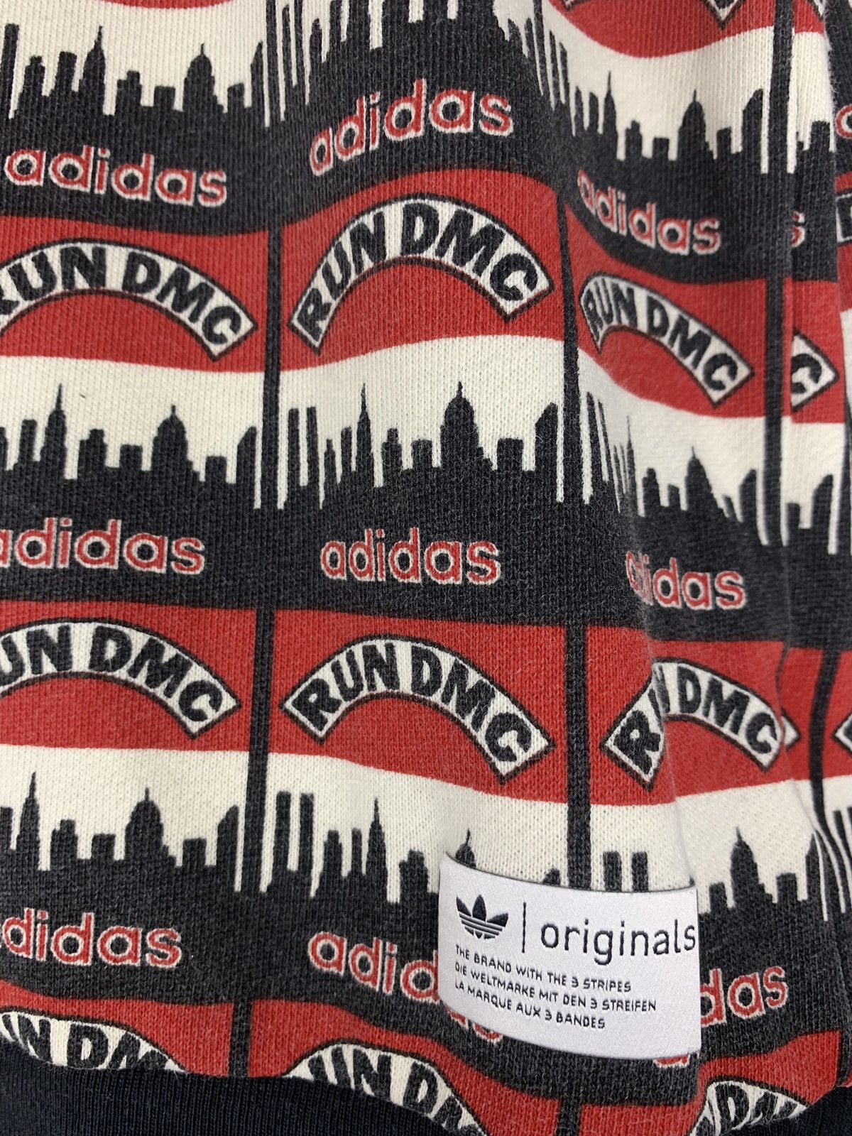 Adidas VTG Adidas X Run Dmc All Over Print Jeremy Scott Sweatshirts Size US S / EU 44-46 / 1 - 4 Thumbnail