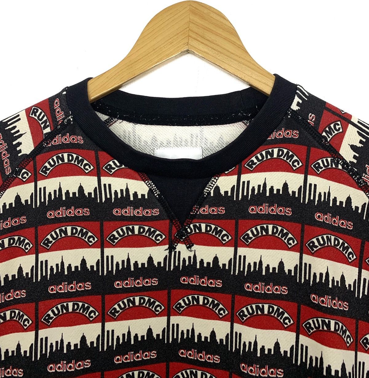 Adidas VTG Adidas X Run Dmc All Over Print Jeremy Scott Sweatshirts Size US S / EU 44-46 / 1 - 3 Thumbnail