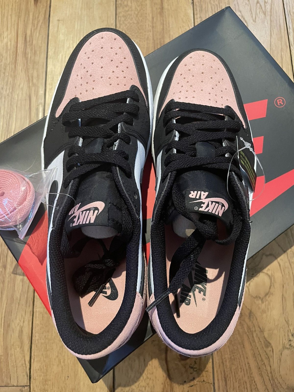 Jordan Brand × Nike Air Jordan 1 Low OG Bleached Coral 2022 Size US 11 / EU 44 - 3 Thumbnail