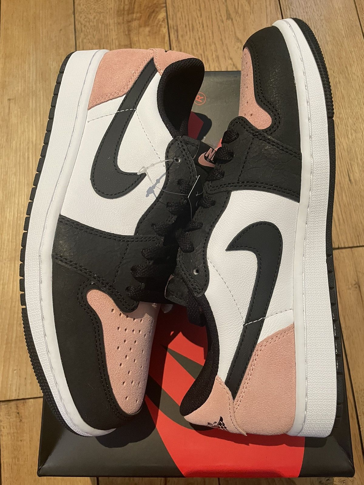 Jordan Brand × Nike Air Jordan 1 Low OG Bleached Coral 2022 Size US 11 / EU 44 - 1 Thumbnail