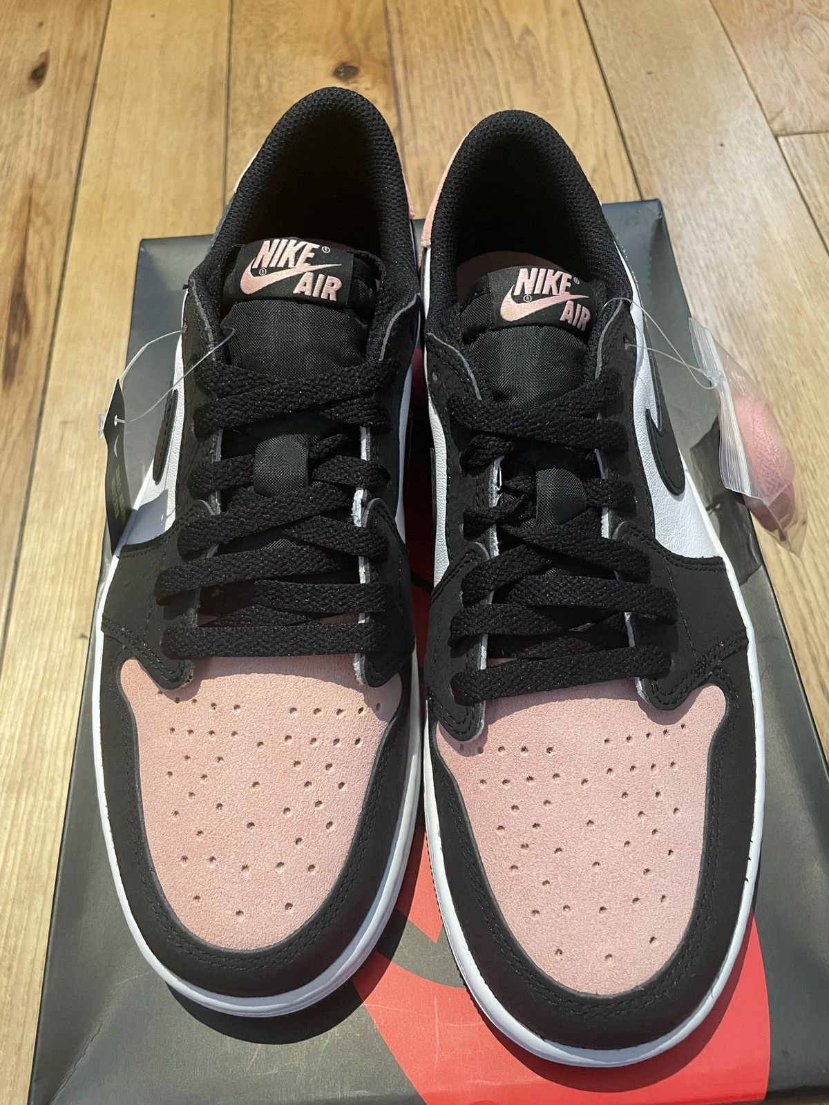 Jordan Brand × Nike Air Jordan 1 Low OG Bleached Coral 2022 Size US 11 / EU 44 - 2 Thumbnail