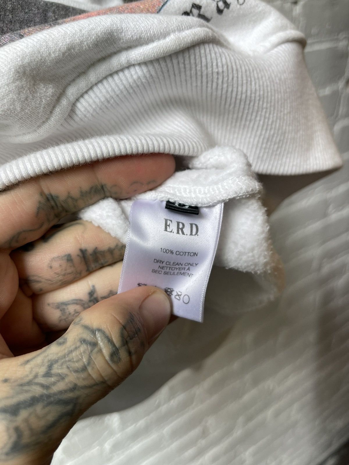 Enfants Riches Deprimes ERD DEAD PORNSTARS PORN SWEATER NEW 4Gseller Size US M / EU 48-50 / 2 - 7 Thumbnail