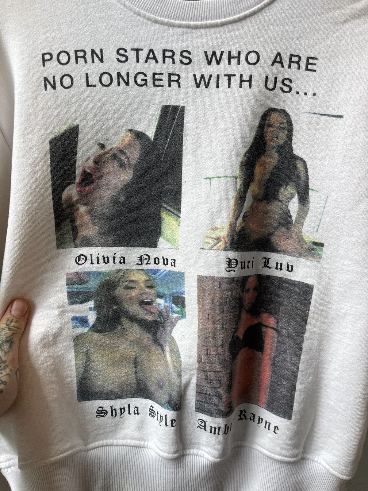 Enfants Riches Deprimes ERD DEAD PORNSTARS PORN SWEATER NEW 4Gseller Size US M / EU 48-50 / 2 - 3 Thumbnail