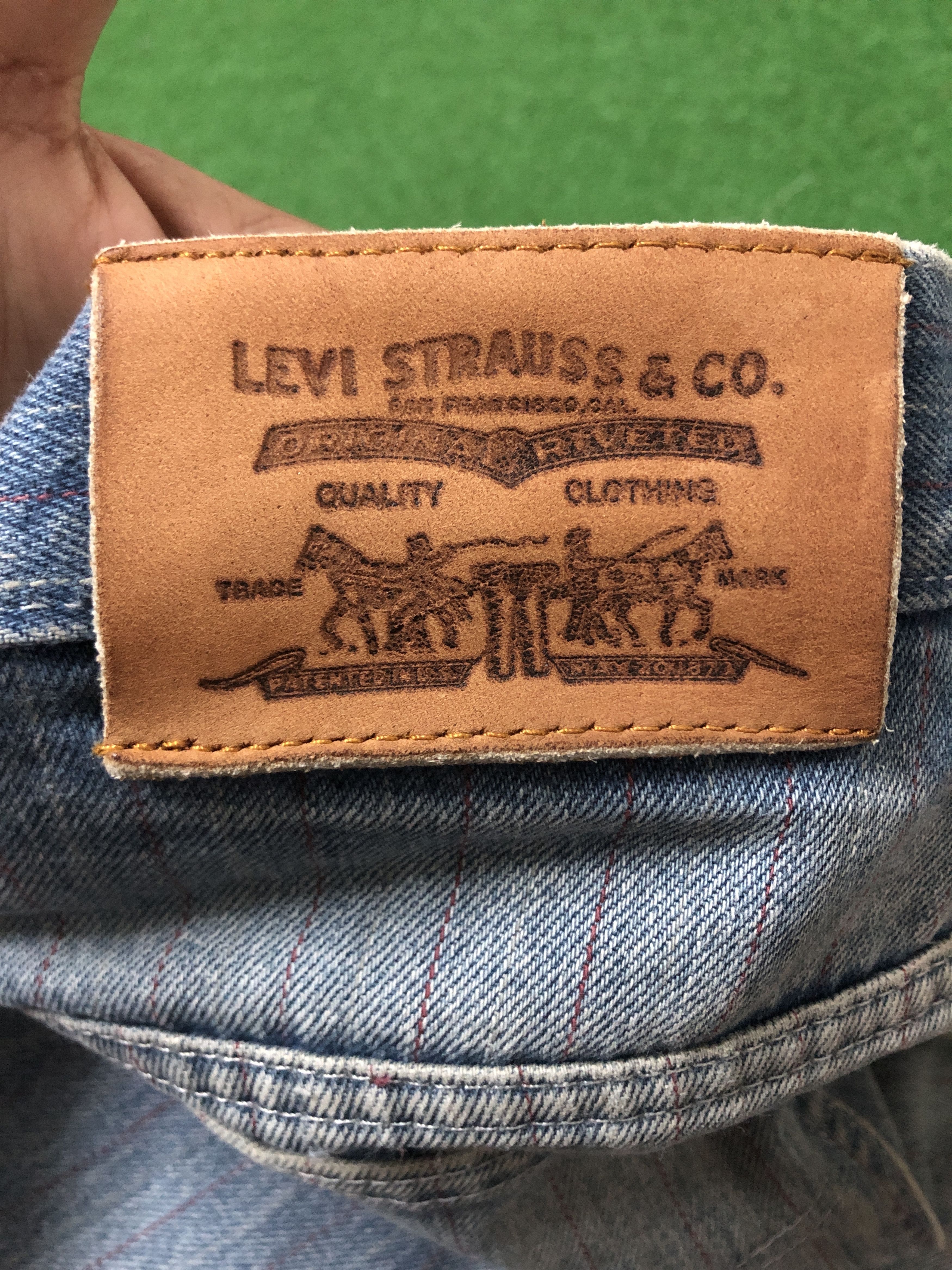 Levi's Vintage Levis 1975 Red Stripe Design Denim Pants Size US 33 - 12 Thumbnail