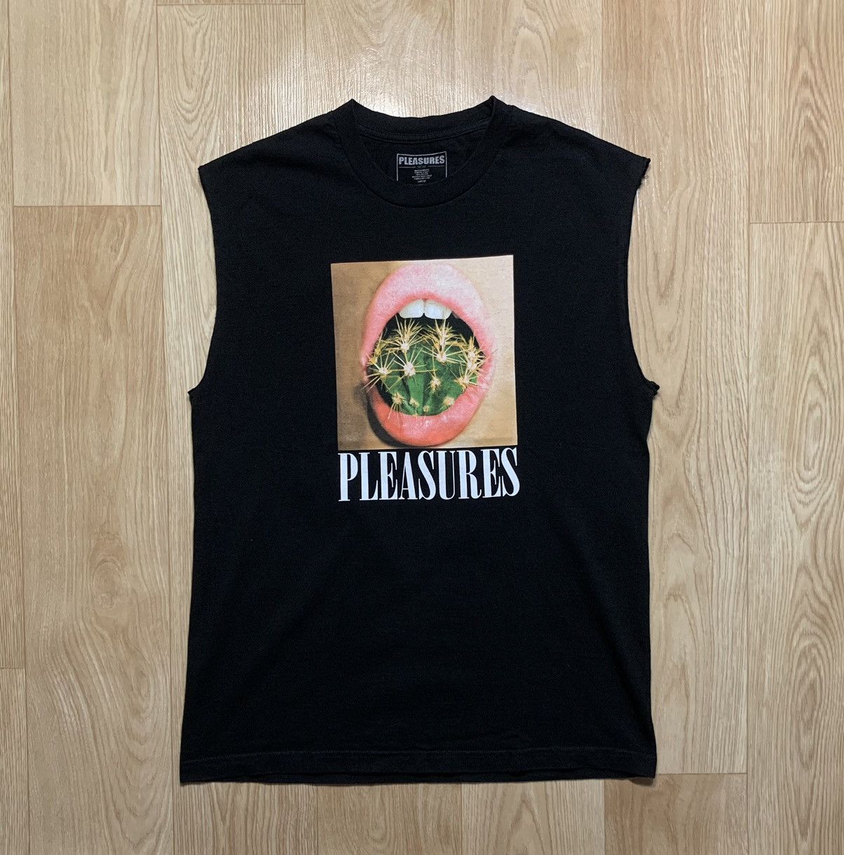 Pleasures Pleasures Cactus Mouth T-Shirt Size US L / EU 52-54 / 3 - 1 Thumbnail