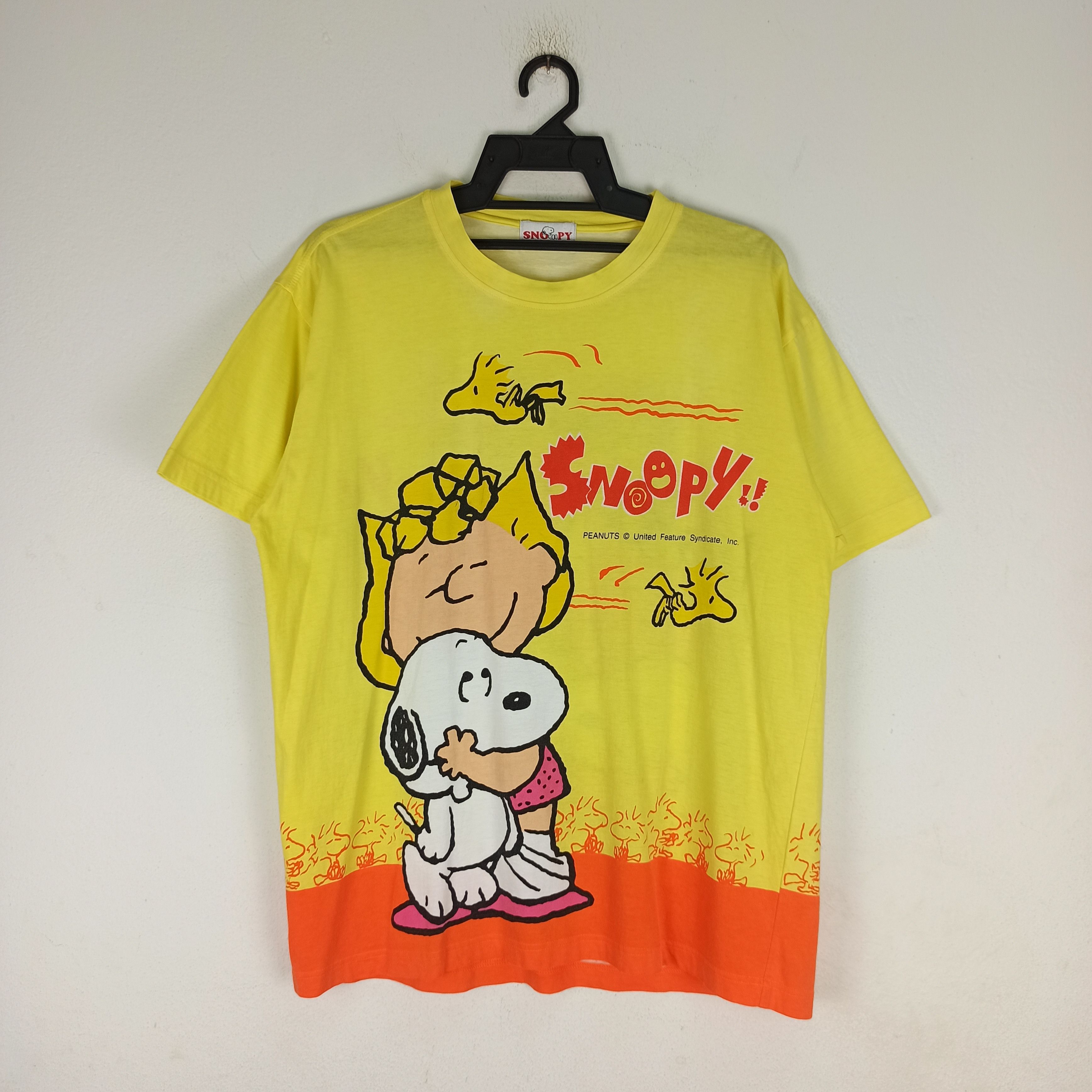 Cartoon Network Limited Design Peanuts Snoopy Overprint Tshirt Size US L / EU 52-54 / 3 - 1 Thumbnail