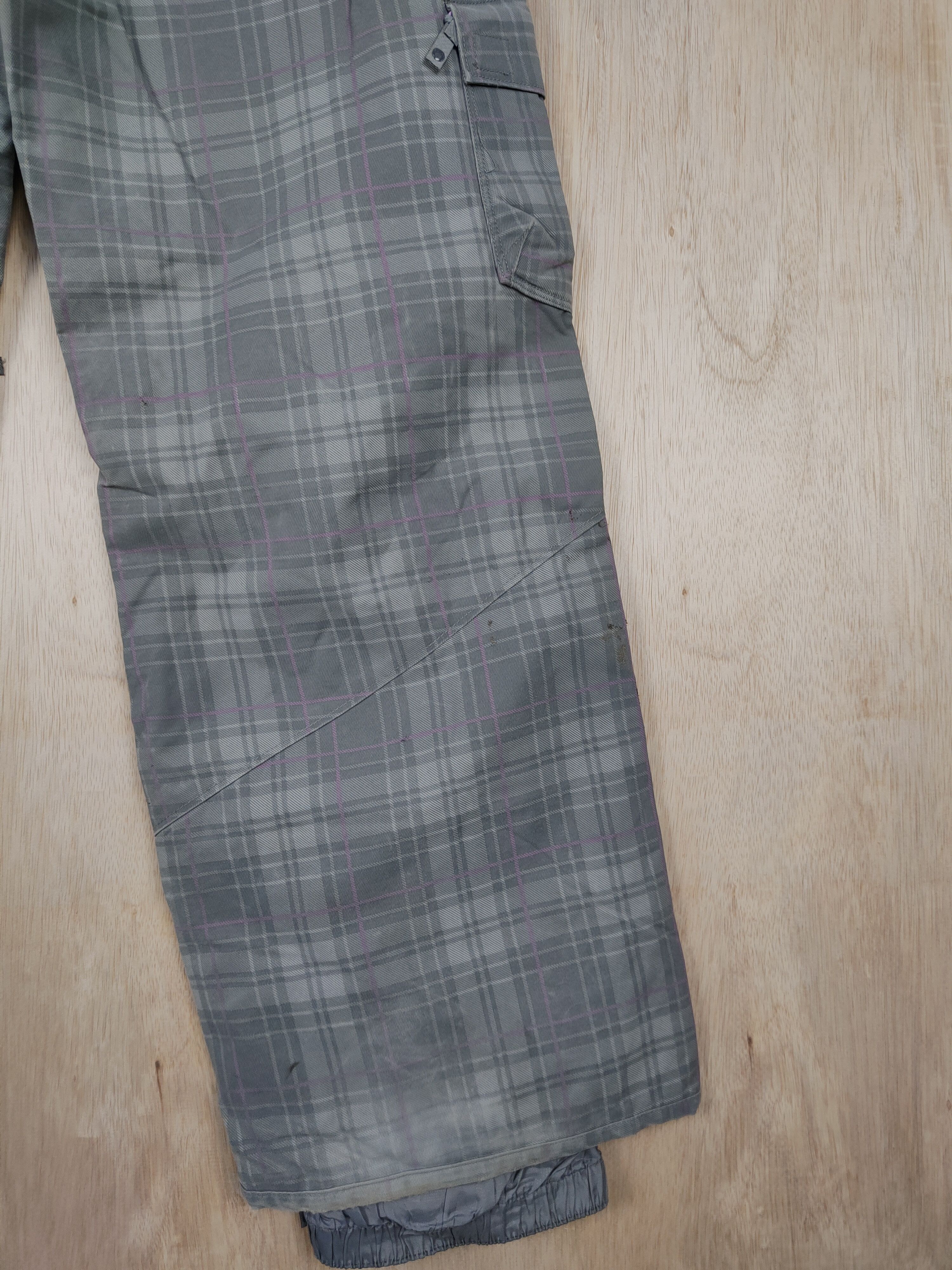 Empyre Empyre Gray checkered ski winter sportwear Cargo Pant #S321 Size US 30 / EU 46 - 14 Thumbnail