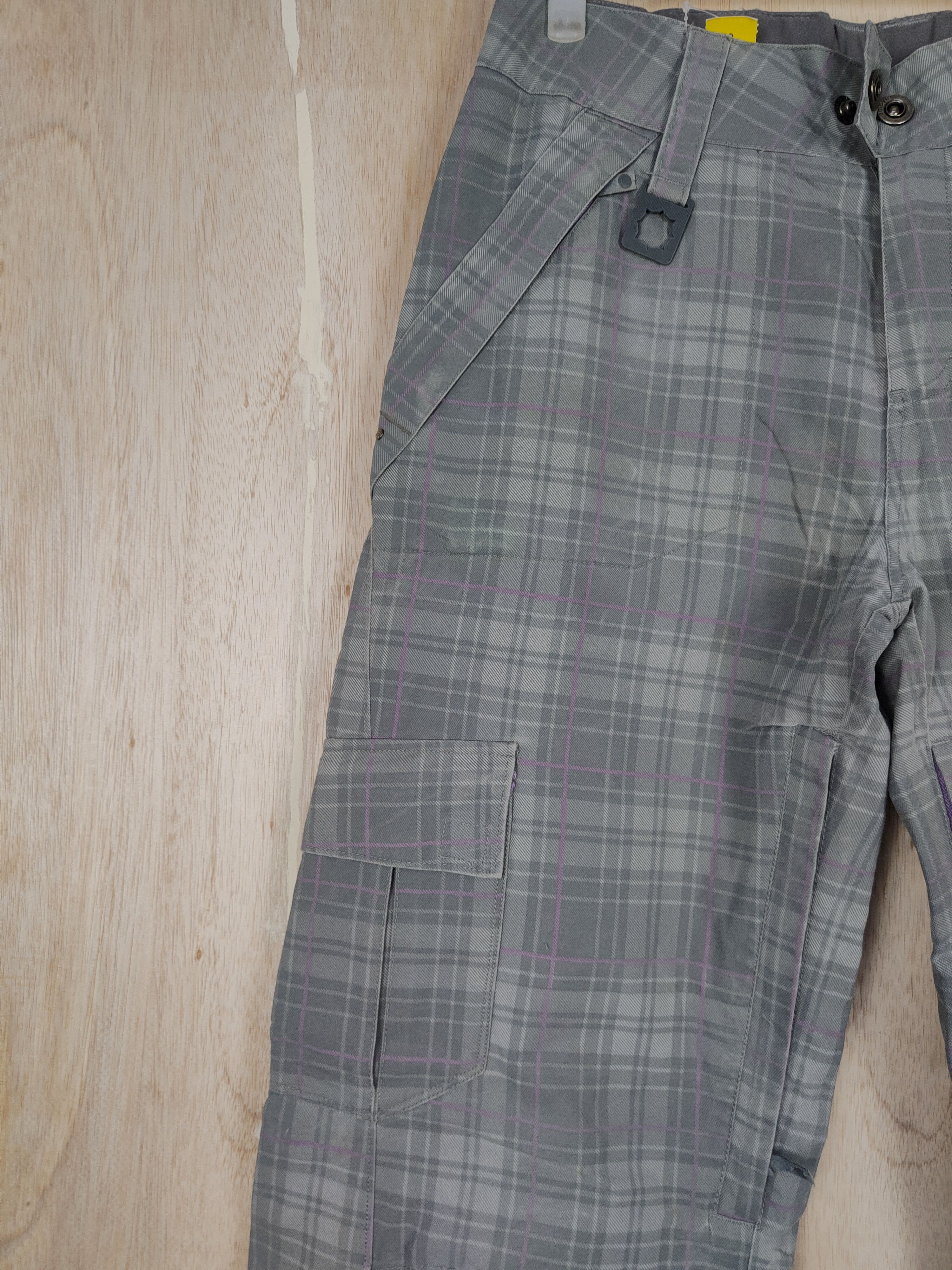 Empyre Empyre Gray checkered ski winter sportwear Cargo Pant #S321 Size US 30 / EU 46 - 4 Thumbnail