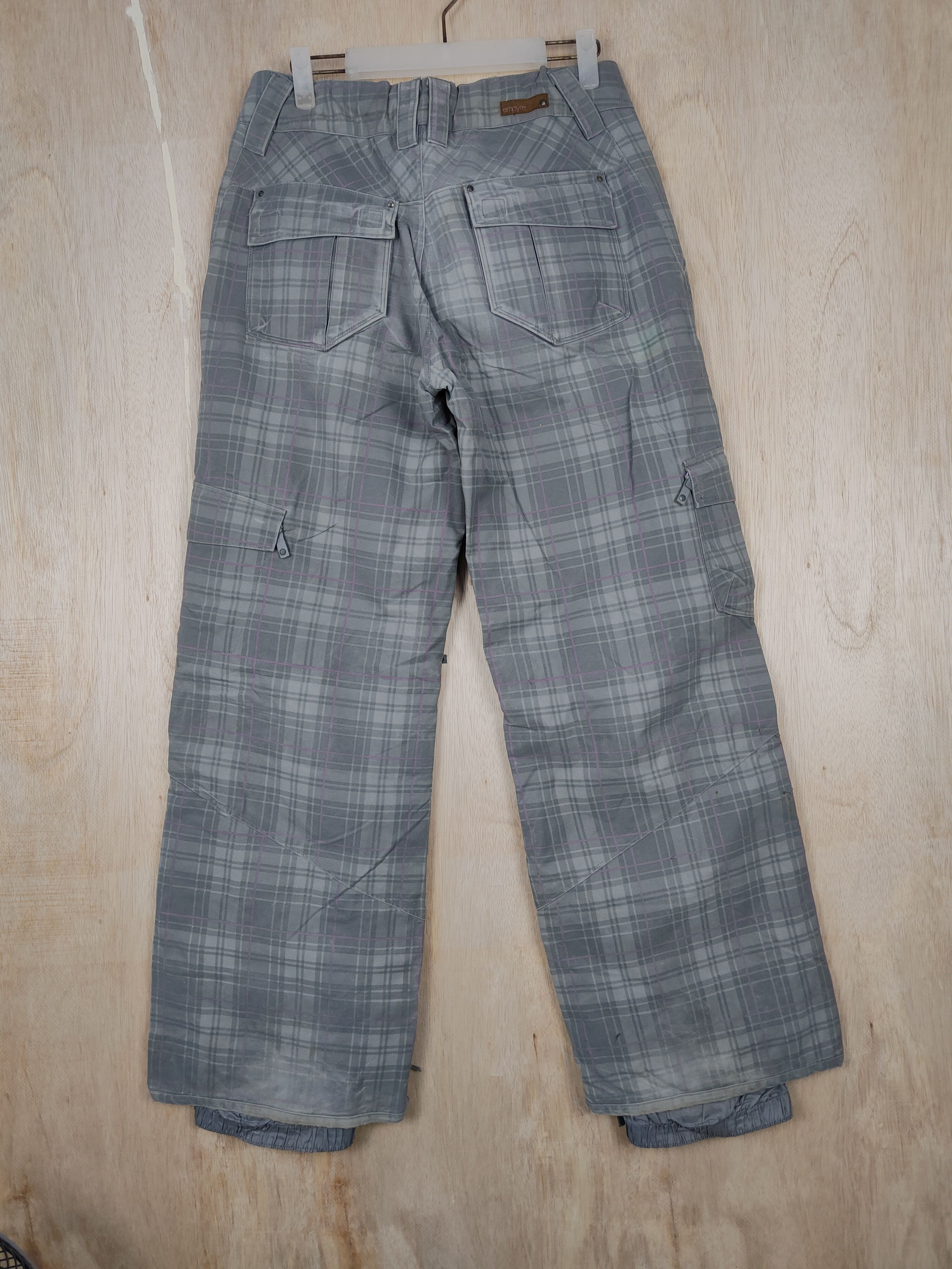 Empyre Empyre Gray checkered ski winter sportwear Cargo Pant #S321 Size US 30 / EU 46 - 10 Thumbnail