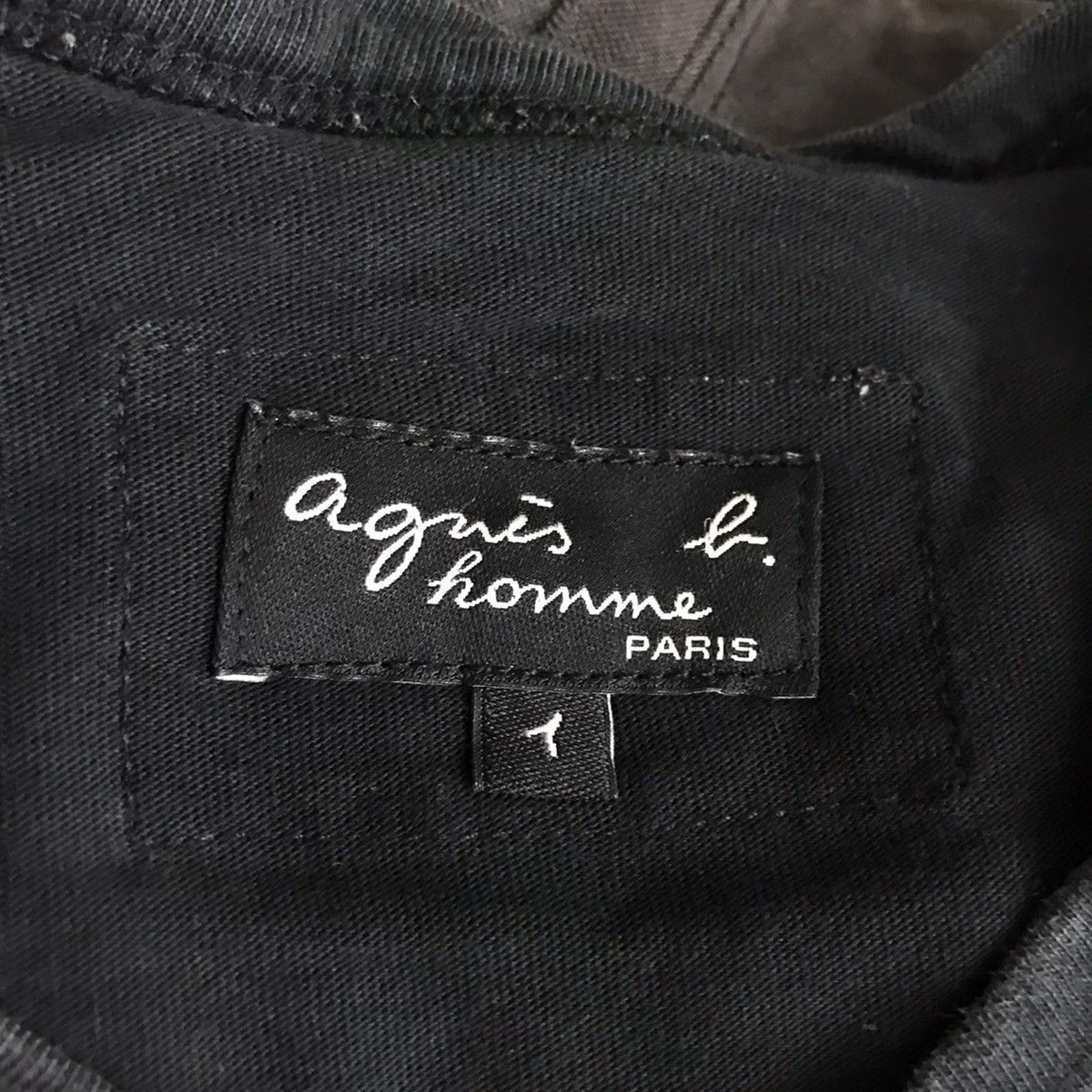 agnes b. AGNES B Homme Japanese Brand Art Keep Me Out Of Jail Tshirt Size US S / EU 44-46 / 1 - 4 Thumbnail