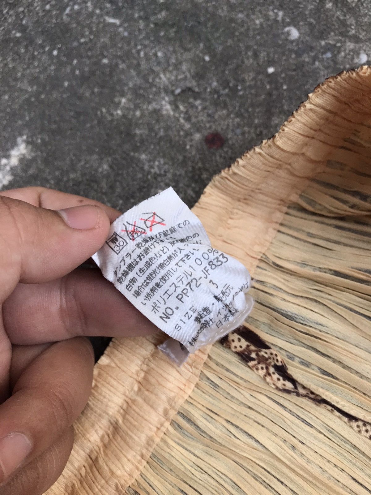 Homme Plisse Issey Miyake × Issey Miyake × Pleats Please Issey Miyake ❗️HEARING OFFER❗️RARE💥1997 Pleats Please By Issey Miyake Size 24" / US 00 / IT 34 - 7 Thumbnail