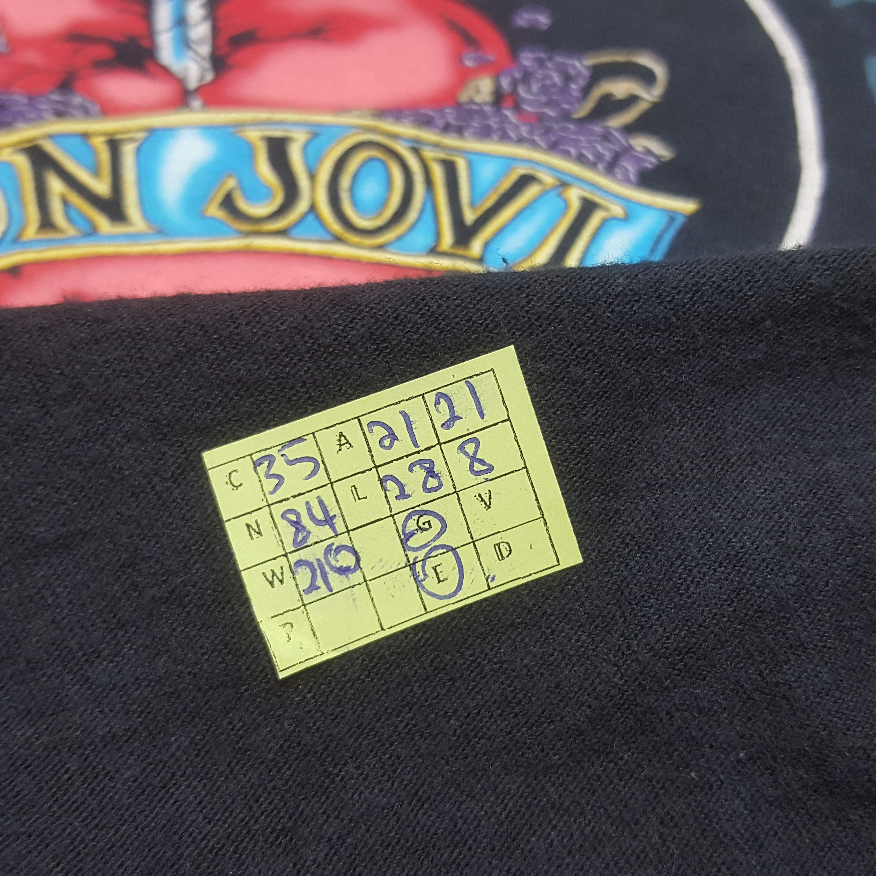 Band Tees × Bon Jovi × Vintage Vintage Bon Jovi American Rock Band Tour 2010 Tshirt Size US L / EU 52-54 / 3 - 9 Thumbnail