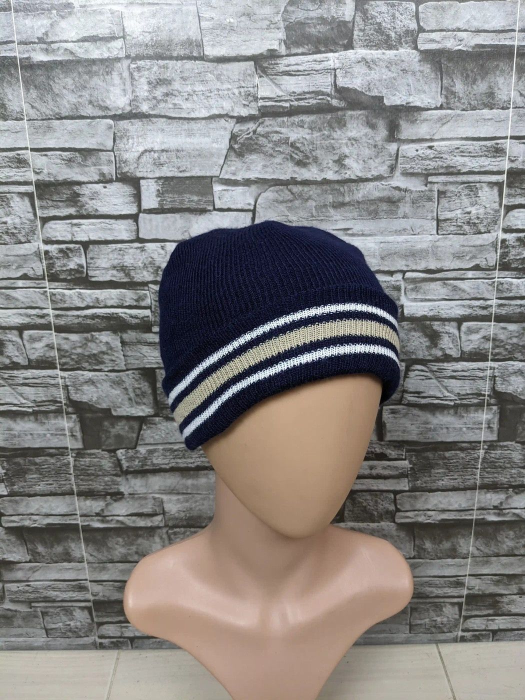 Japanese Brand Vintage Plain Unbranded Beanie Hat Cap Snowcap Size ONE SIZE - 1 Thumbnail