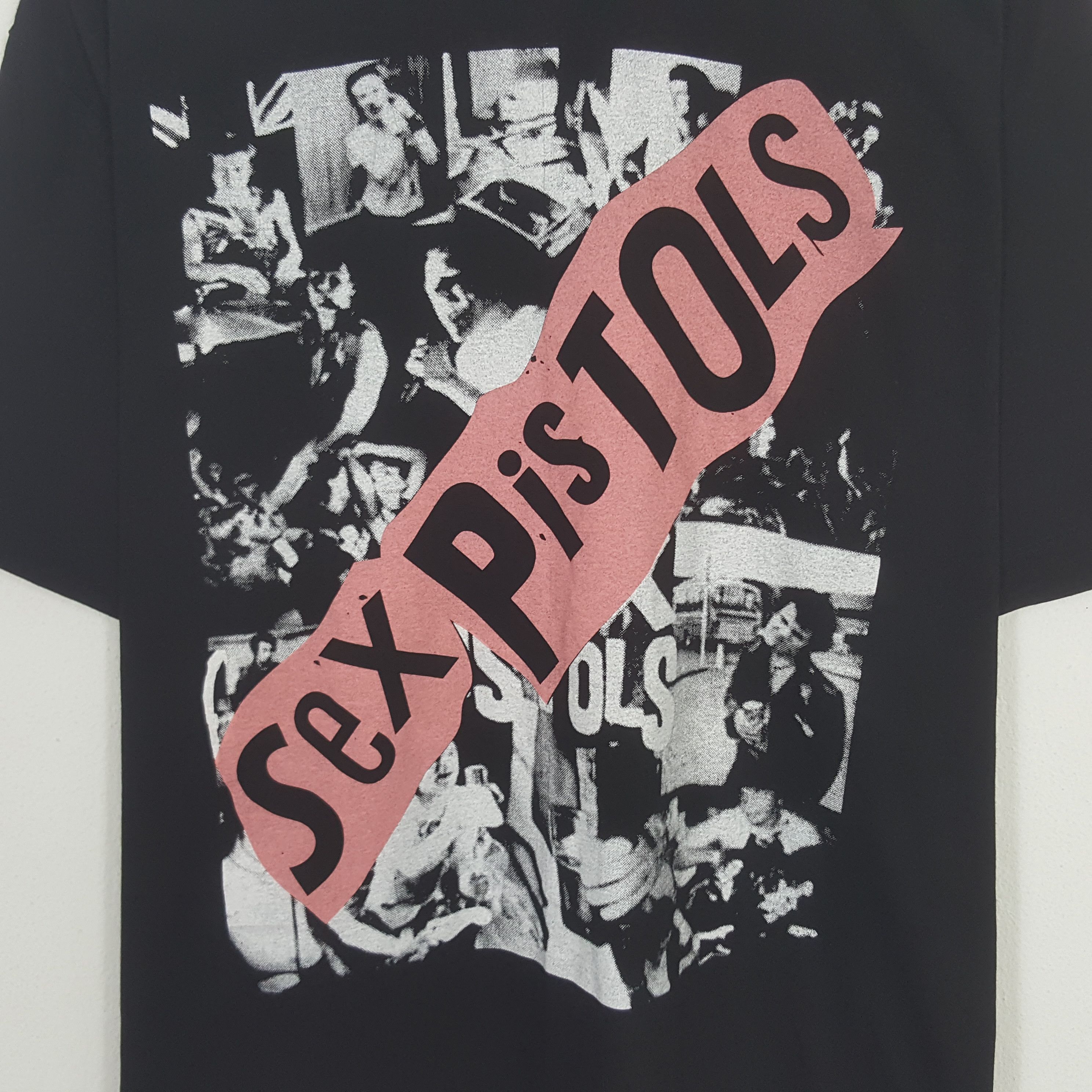 Band Tees × Vintage Vintage Sex Pistols Tshirt Size US XL / EU 56 / 4 - 2 Thumbnail