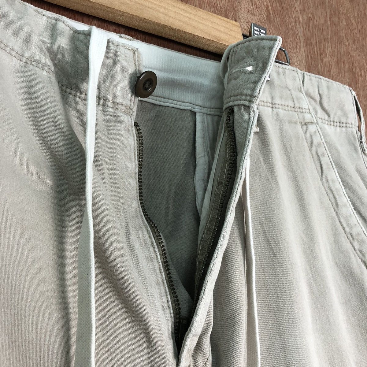 Japanese Brand DLL Uniqlo Cream Multipocket Tactical Cargo Pants #c213 Size US 33 - 6 Thumbnail