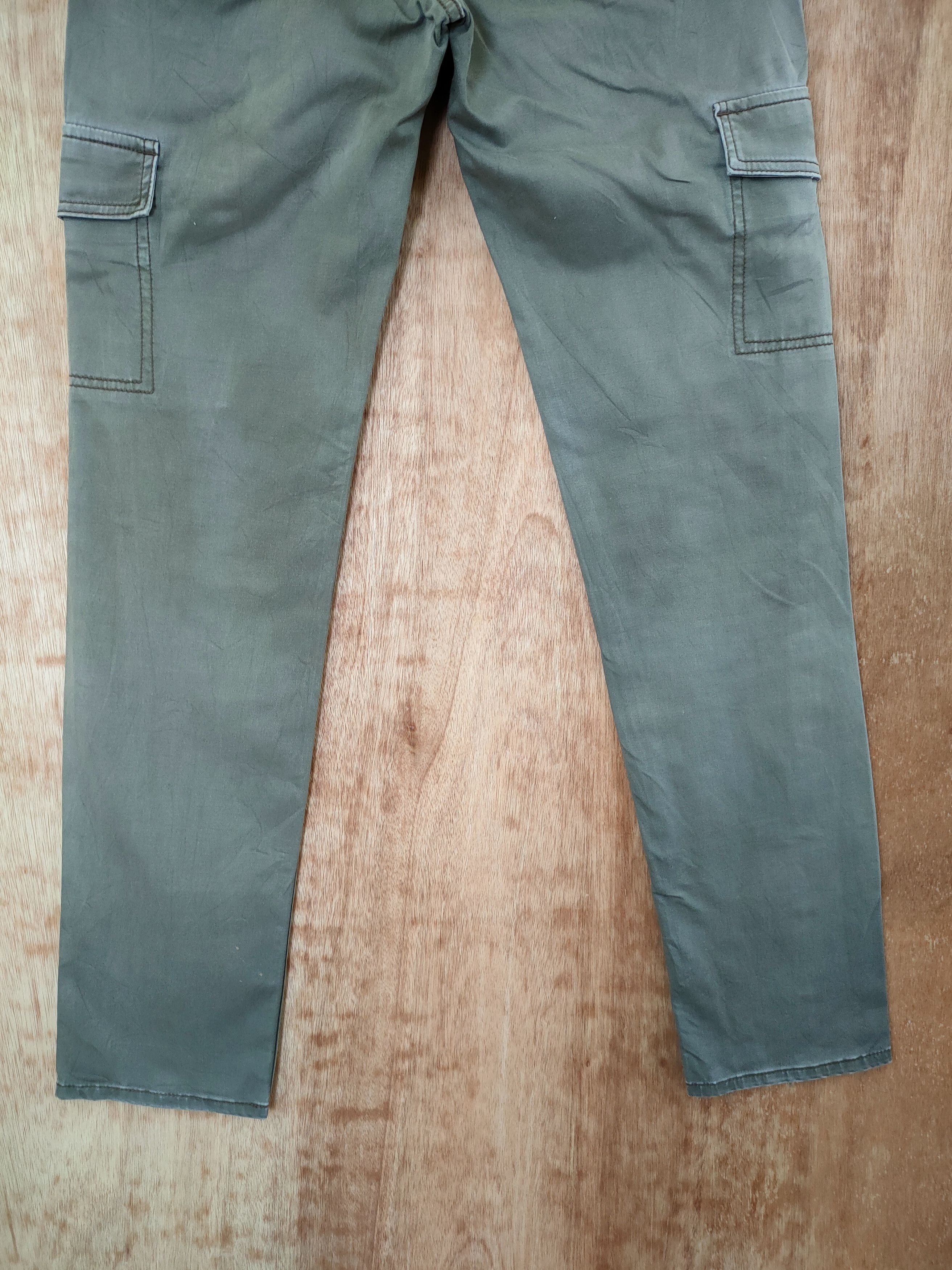 Japanese Brand DLL Natural Beauty Basic multi pocket cargo pants #46-415 Size US 27 - 7 Thumbnail