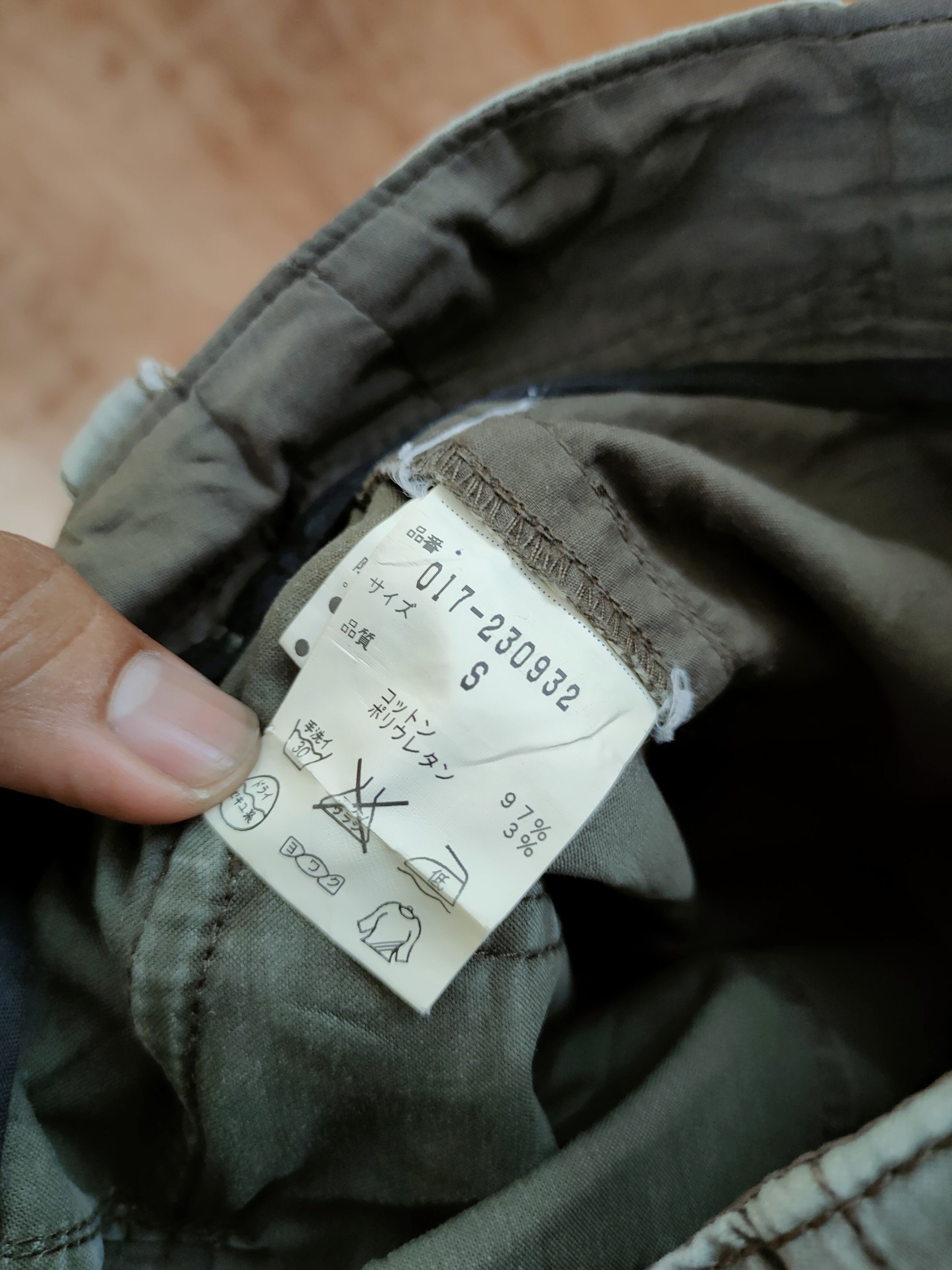 Japanese Brand DLL Natural Beauty Basic multi pocket cargo pants #46-415 Size US 27 - 9 Thumbnail