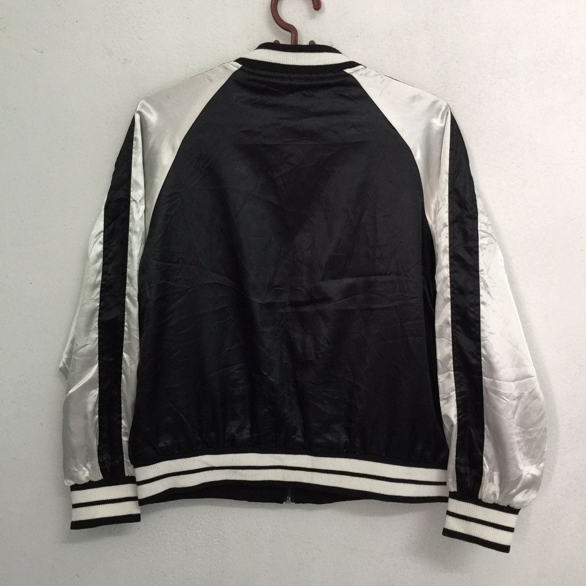 Other Black sukajan style reversible bomber jacket Size US M / EU 48-50 / 2 - 4 Thumbnail