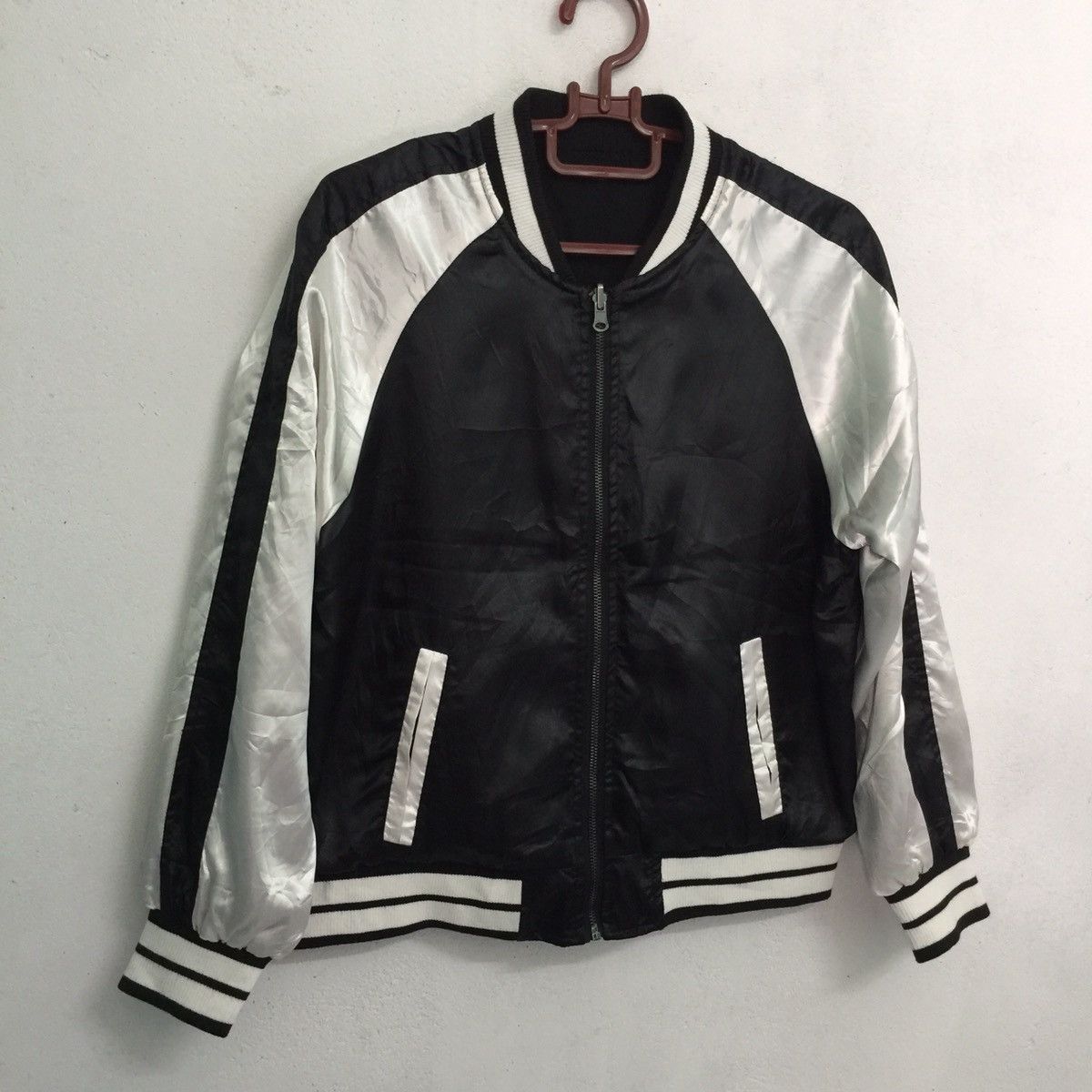 Other Black sukajan style reversible bomber jacket Size US M / EU 48-50 / 2 - 3 Thumbnail