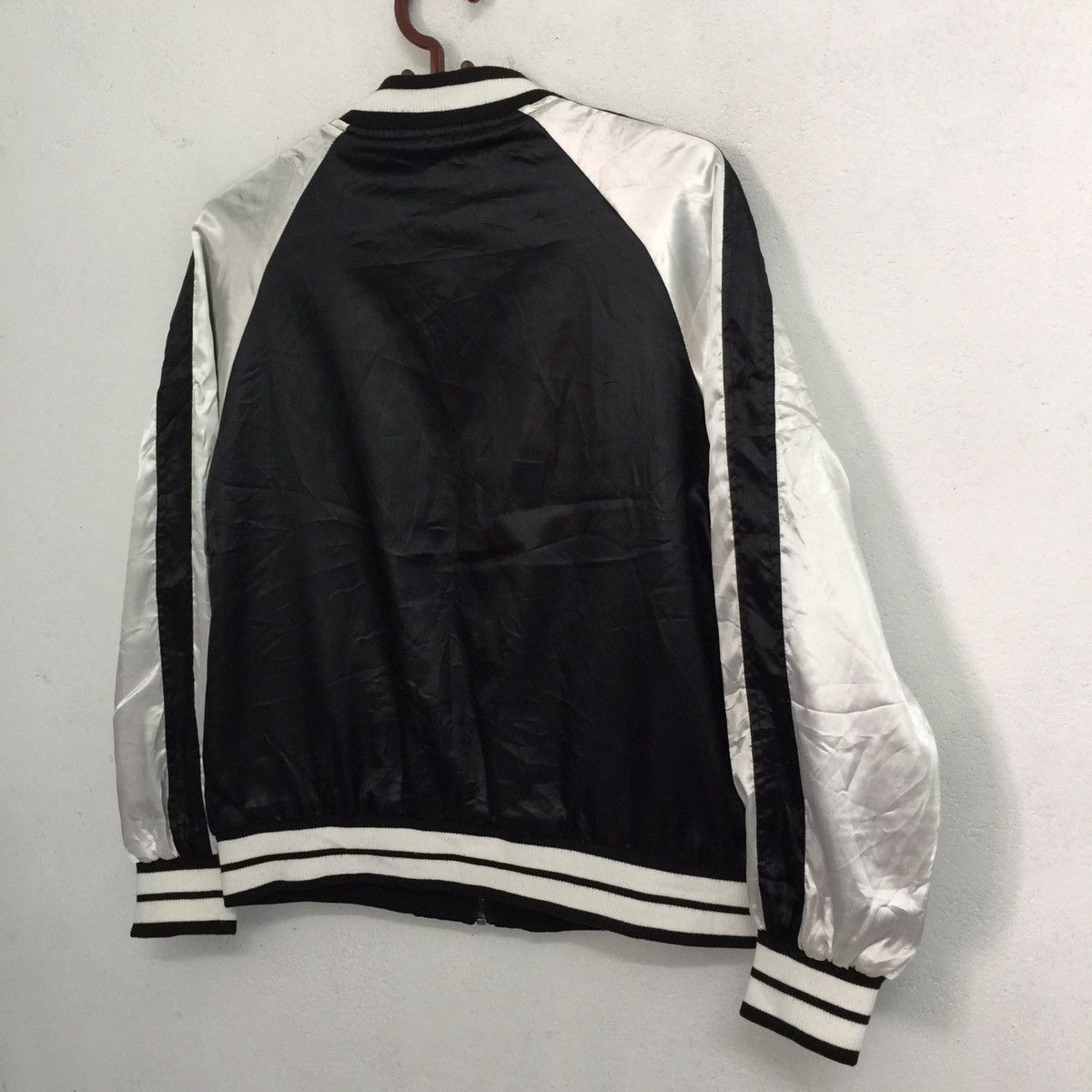 Other Black sukajan style reversible bomber jacket Size US M / EU 48-50 / 2 - 5 Thumbnail